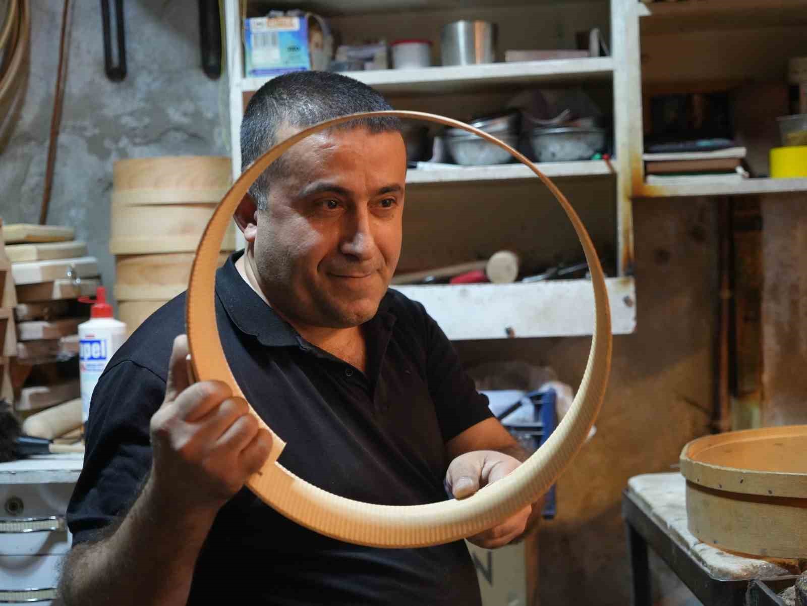 GÜNLÜK 2 BİN LİRAYA ÇALIŞACAK ELEMAN BULUNAMIYOR