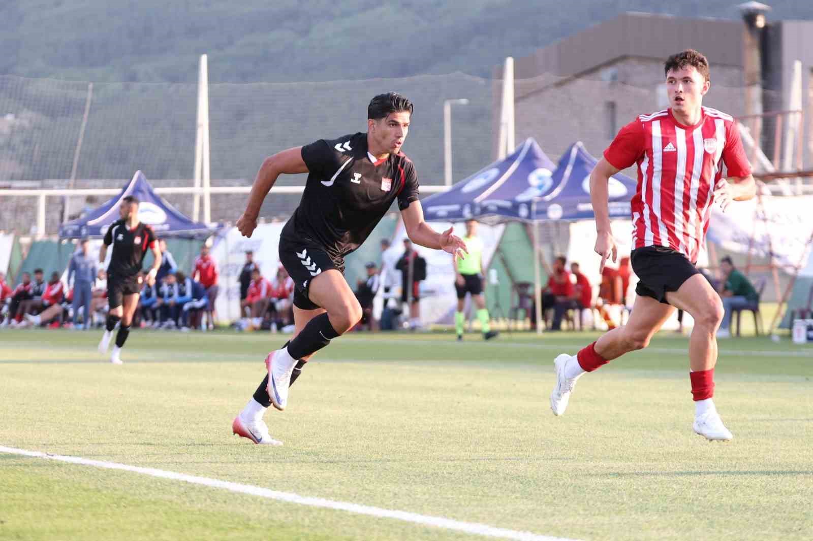 HAZIRLIK MAÇI: SİVASSPOR:0 - PENDİKSPOR: 0