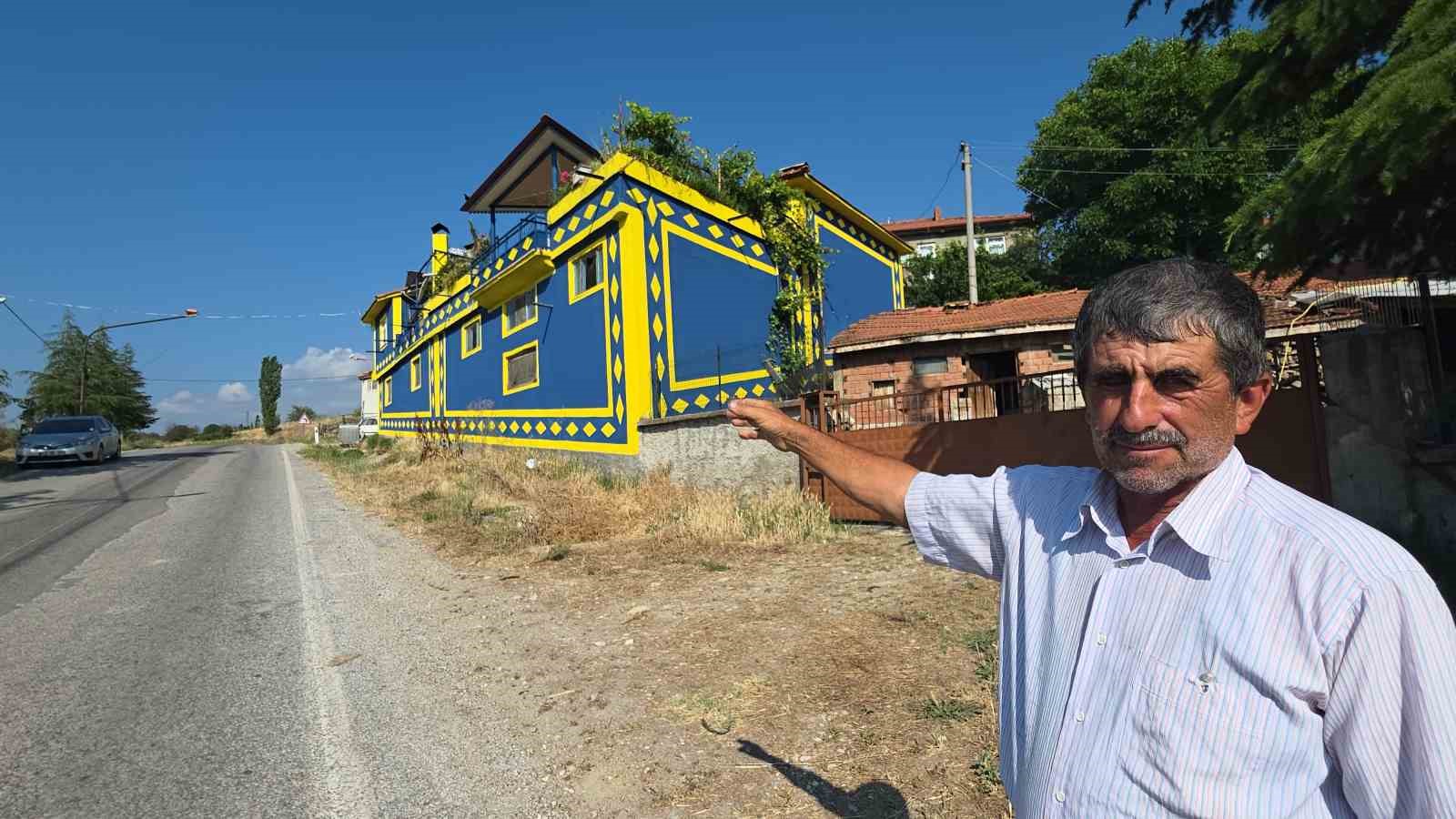 KÜTAHYALI TARAFTARIN SARI-LACİVERT AŞKI EVİNE YANSIDI