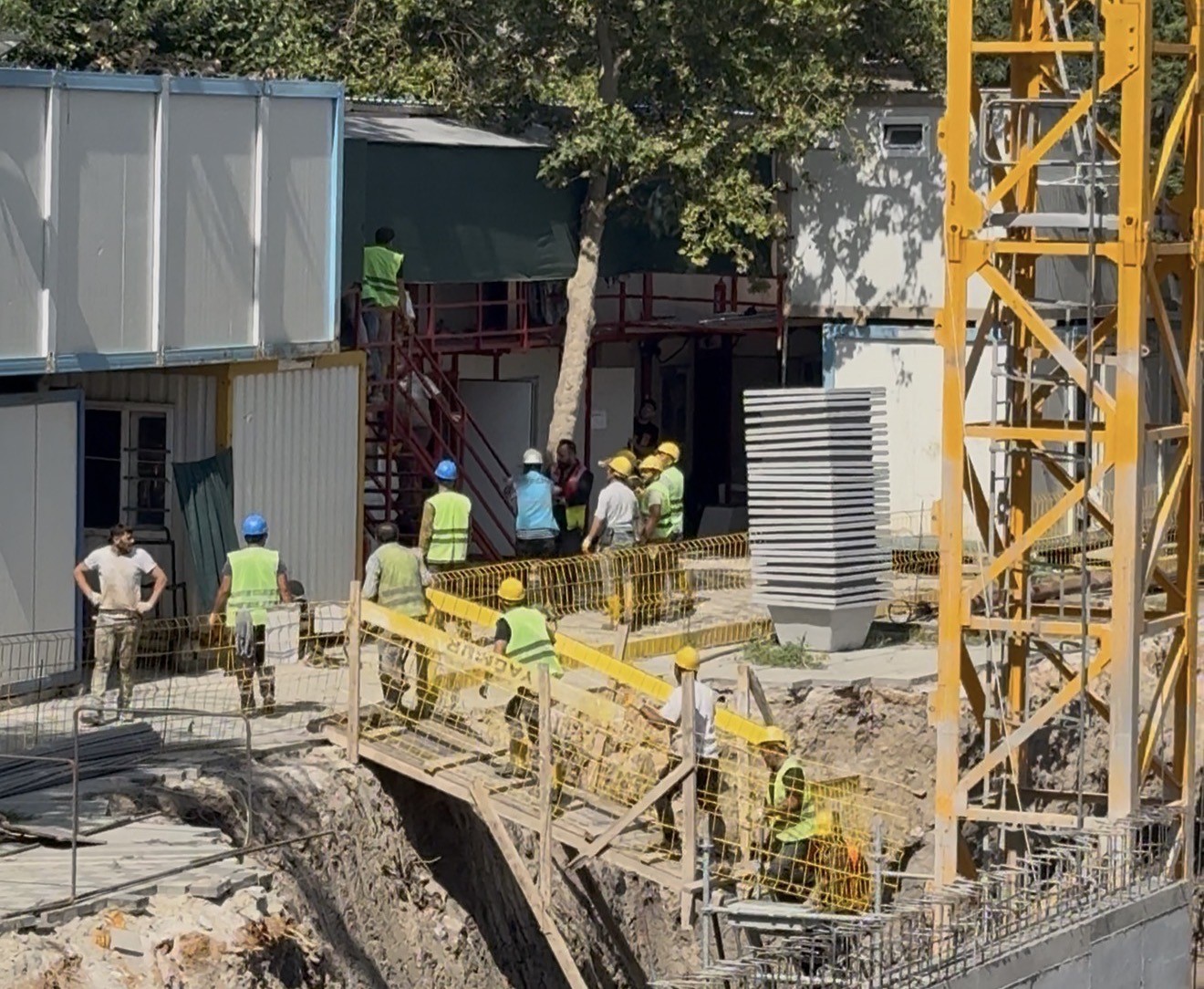LÜLEBURGAZ’DA İNŞAAT ŞANTİYESİNDE KAVGA: 5 İŞÇİ YARALANDI