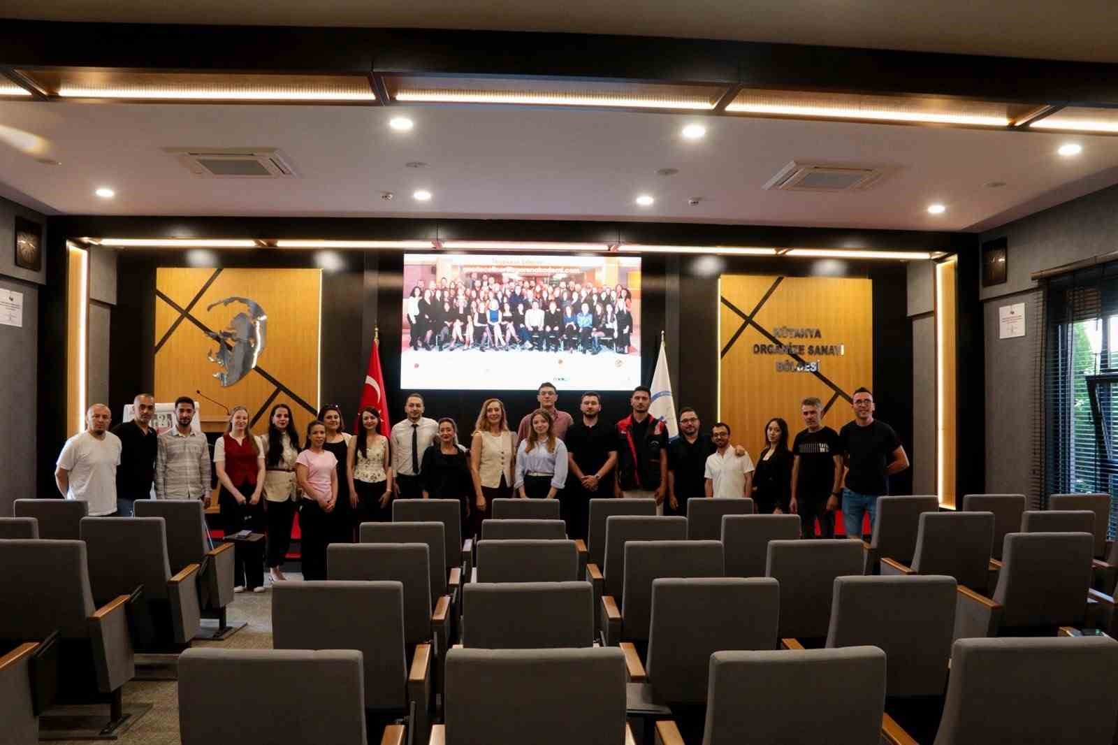 KÜTAHYA OSB AKADEMİ’DE "BEDEN DİLİ VE MİKRO MİMİK" EĞİTİMİ DÜZENLENDİ