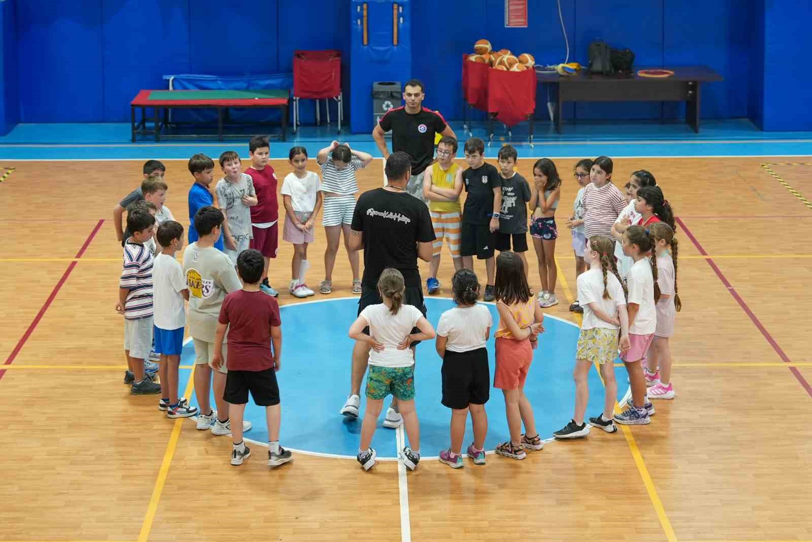 MALTEPE BELEDİYESİ YAZ SPOR KURSLARI’YLA SPORDA FIRSAT EŞİTLİĞİNİ DESTEKLİYOR