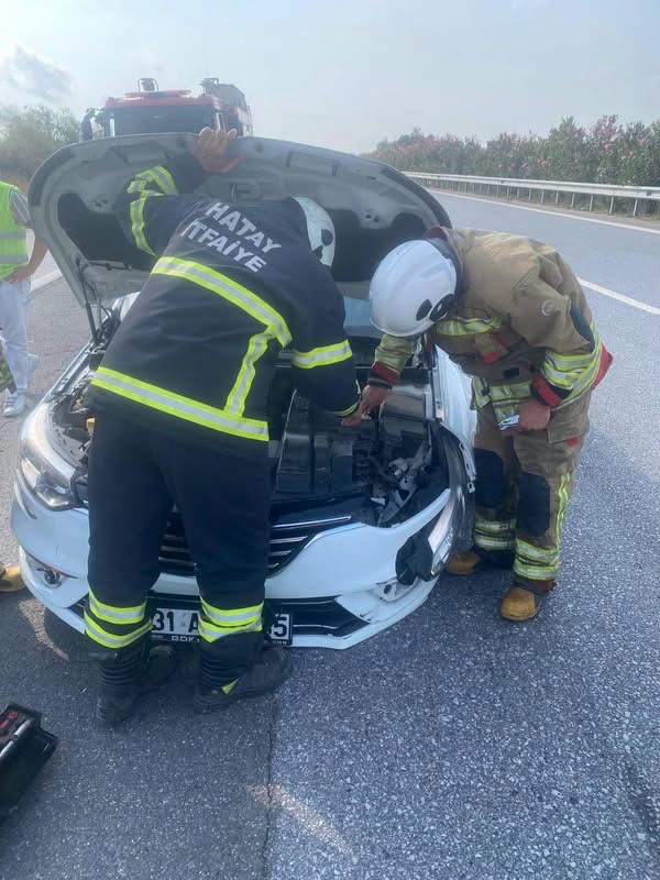 ERZİN-DÖRTYOL OTOYOLUNDA TRAFİK KAZASI: 1 YARALI