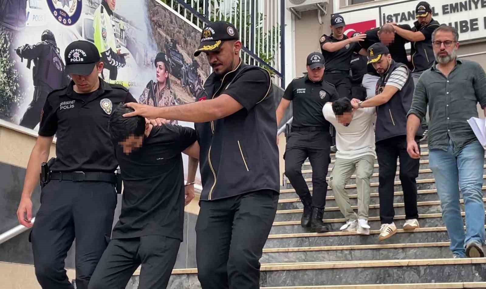 ESENYURT’TA 16’NCI KATTAN DÜŞEN GENÇ HAYATINI KAYBETMİŞTİ: GÖZALTINA ALINAN 5 ŞÜPHELİ ADLİYEYE SEVK EDİLDİ