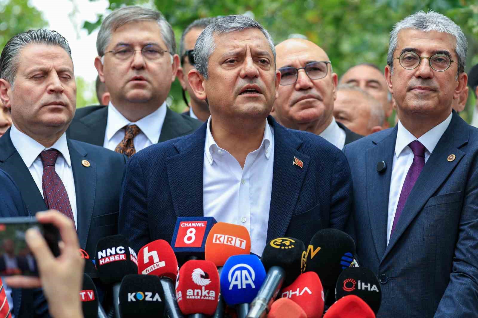 ÖZGÜR ÖZEL: "YENİ PARTİ İLK KEZ VE SON KEZ ANA MUHALEFET PARTİSİ OLARAK BÜTÇE ÇALIŞMALARINA KATILACAK"