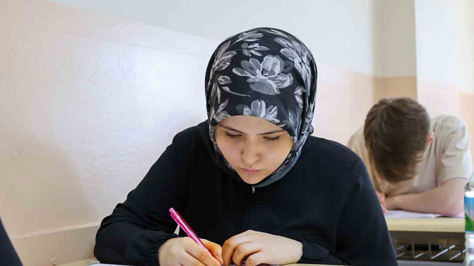 ESENLER’DE MİHMANDAR AKADEMİ BAŞARIYA DOYMUYOR