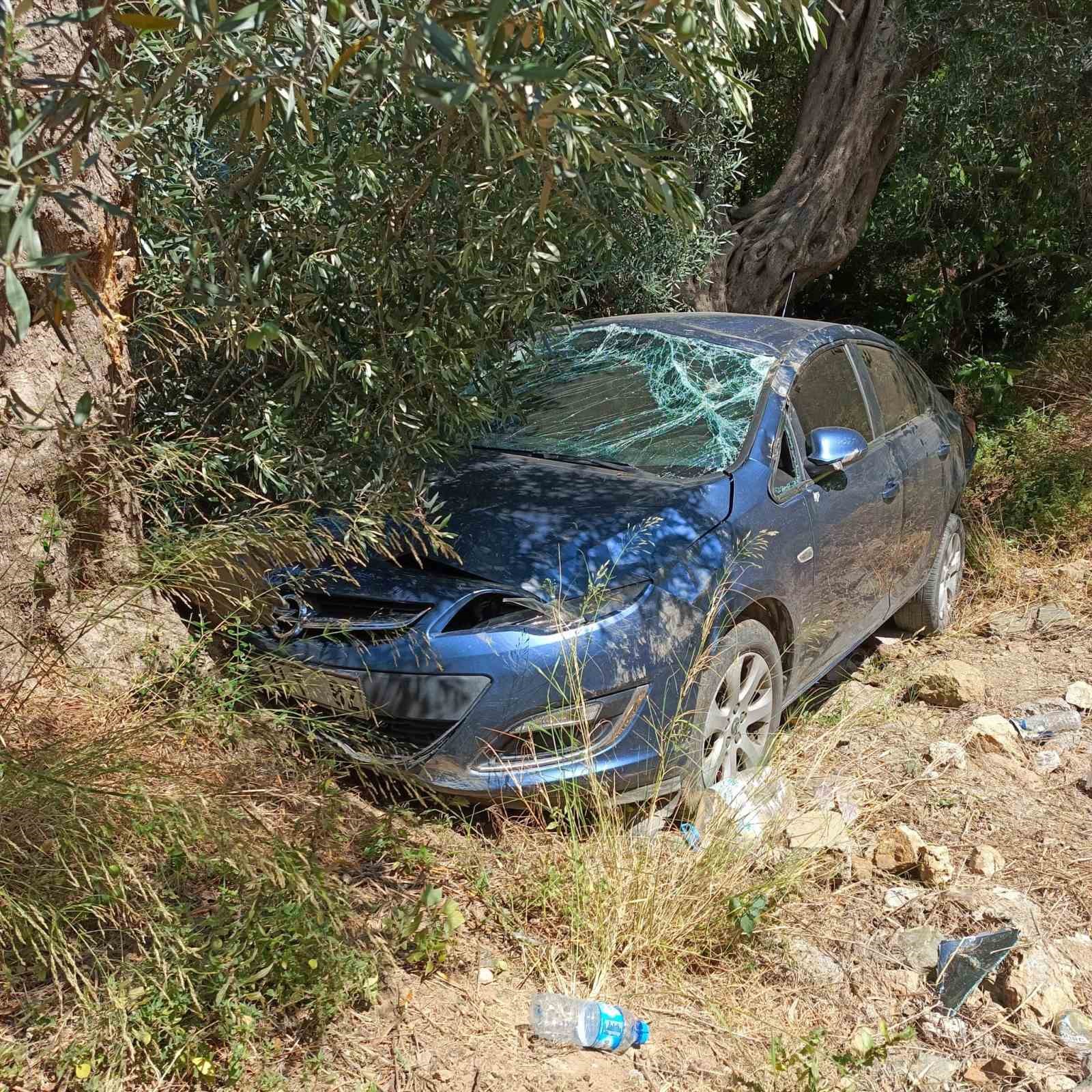 BANDIRMA’DA MEYDANA GELEN TRAFİK KAZASINDA 2 KİŞİ YARALANDI