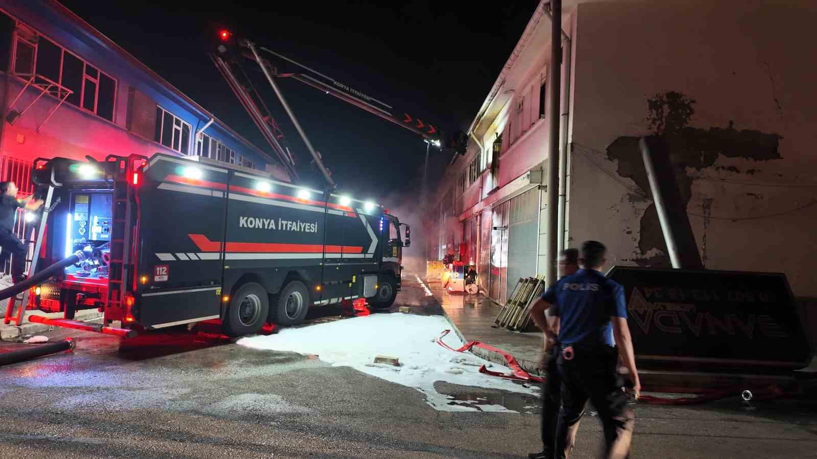 KONYA’DA İŞ YERİNDE YANGIN PANİĞİ