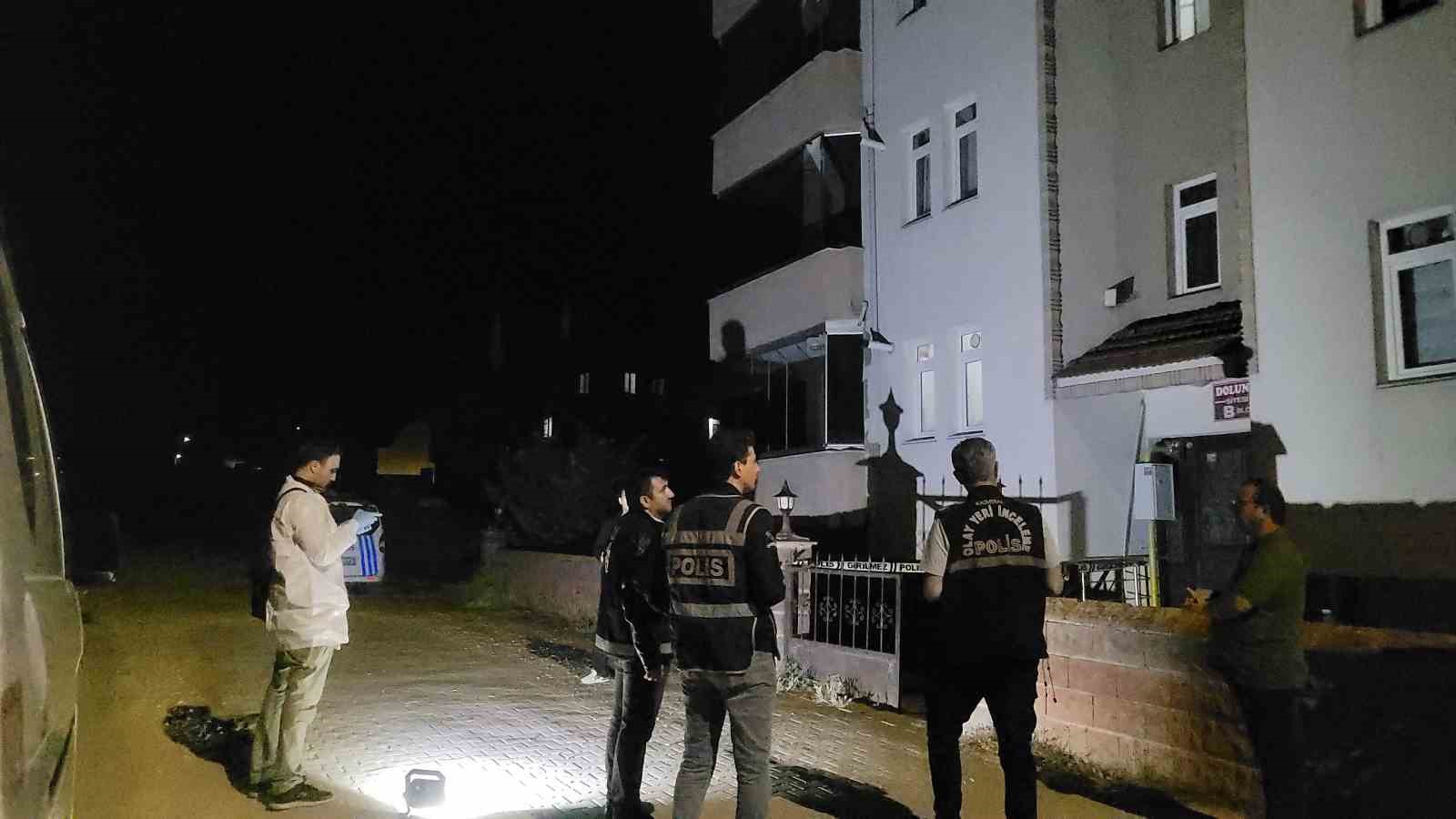 BALKONDAN DÜŞEN YAŞLI ADAM HAYATINI KAYBETTİ