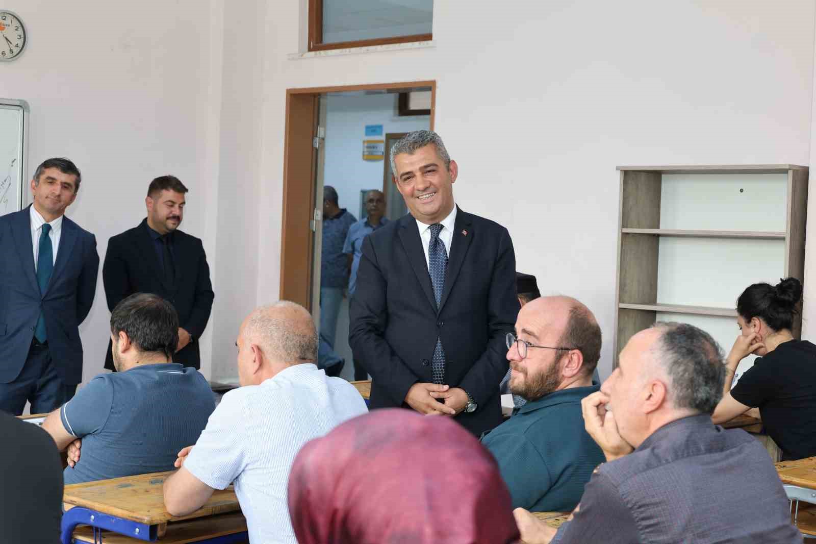 EĞİTİMDE GÜÇLÜ YARINLAR, NİTELİKLİ YÖNETİCİLERLE İNŞA EDİLİYOR