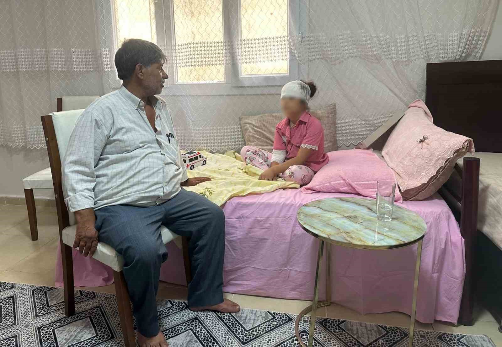SURUÇ’TA BAŞIBOŞ KÖPEKLER 8 YAŞINDAKİ ÇOCUĞA SALDIRDI