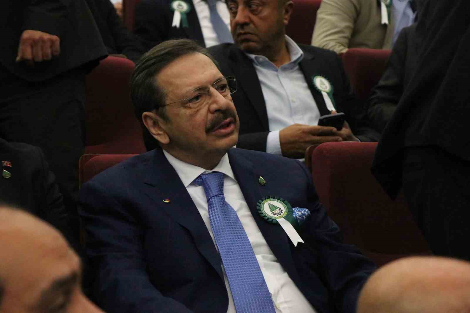 TOBB BAŞKANI HİSARCIKLIOĞLU: "BABANIN OĞULA KEFİL OLMADIĞI YERDE BİZ KEFİL OLUYORUZ"