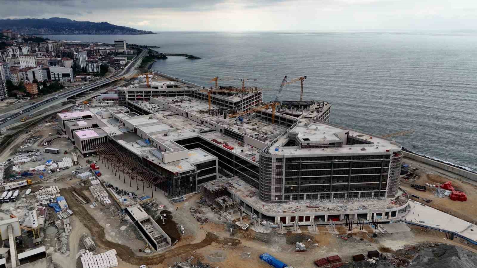SAĞLIK BAKANI MEMİŞOĞLU: "RİZE ŞEHİR HASTANESİ 2027 YILINDA HİZMETE GİRECEK"