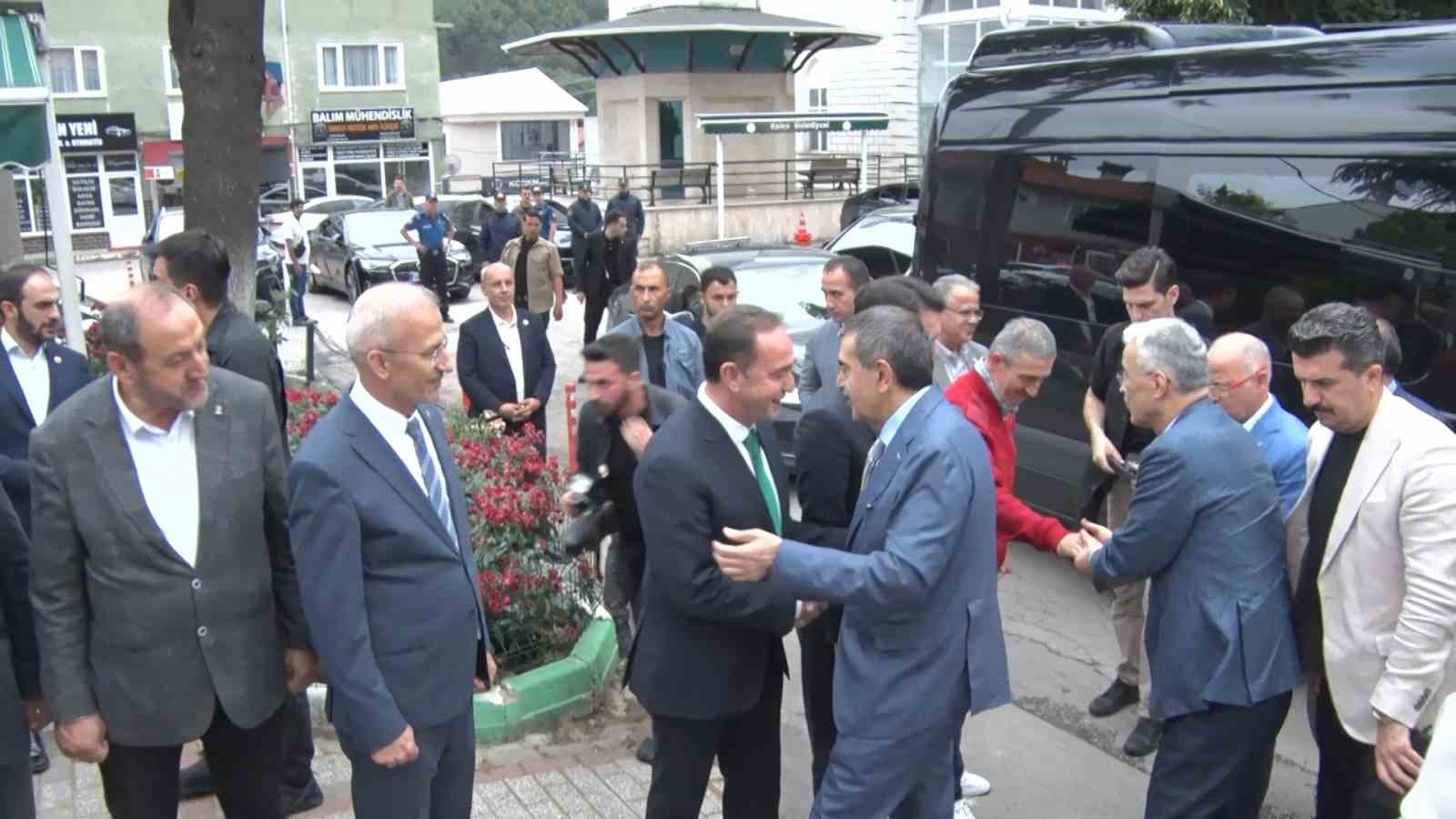 MİLLİ EĞİTİM BAKANI TEKİN BURSA’DA BÜYÜK ERZURUM YAYLA ŞENLİĞİ’NE KATILDI