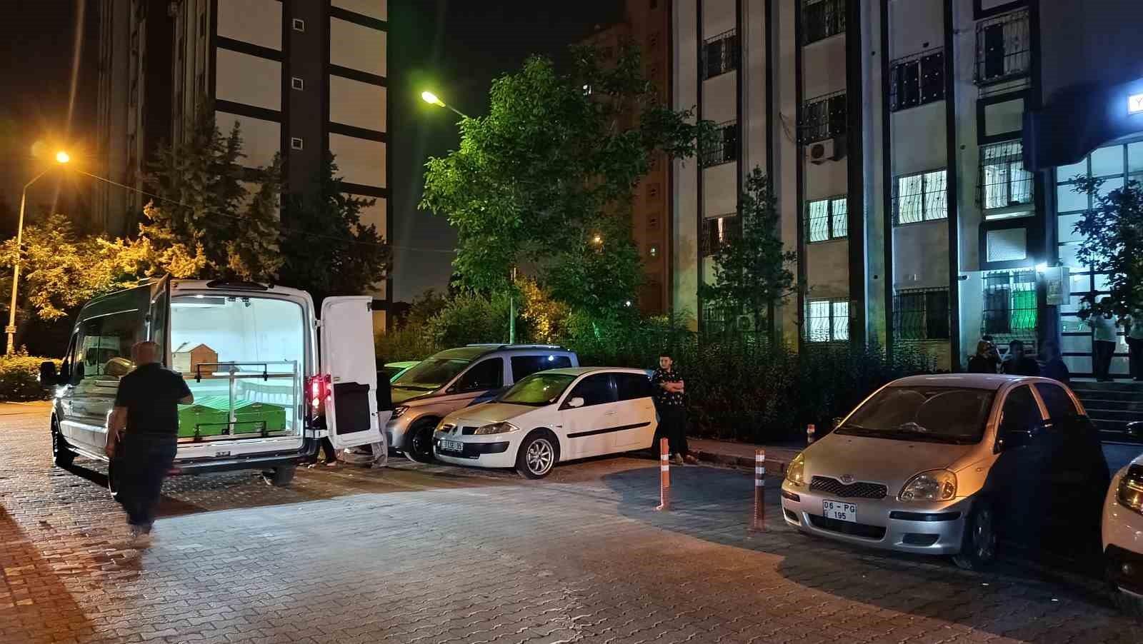 ADANA’DA SON 24 SAATTE KANLI BİLANÇO: 4 AYRI CİNAYET VAKASINDA 3’Ü KADIN 6 KİŞİ ÖLDÜRÜLDÜ
