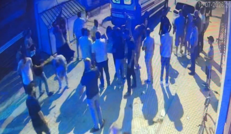 ESKİŞEHİR’DE 2’Sİ POLİS 8 KİŞİNİN YARALANDIĞI KAVGANIN GÖRÜNTÜLERİ ORTAYA ÇIKTI