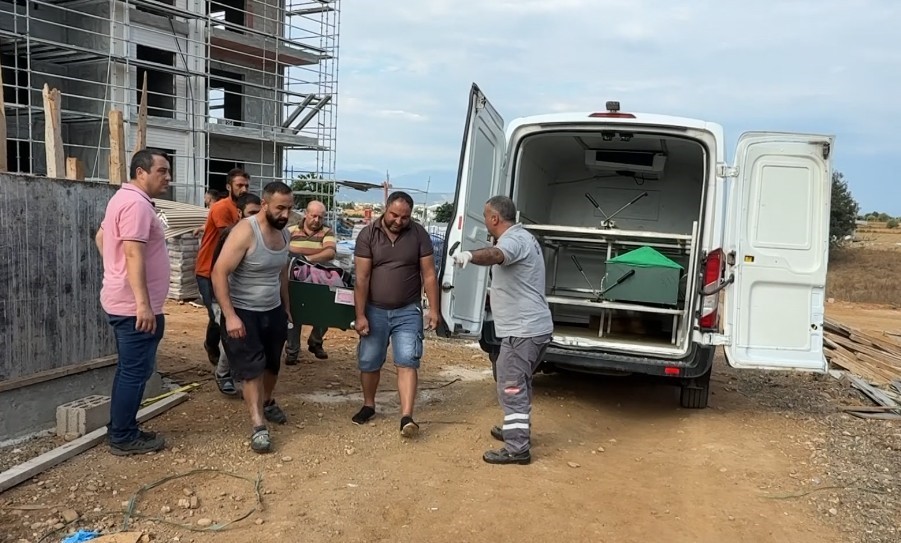 ANTALYA’DA İNŞAATTA ÜZERİNE BETON BLOK DÜŞEN İŞÇİ HAYATINI KAYBETTİ