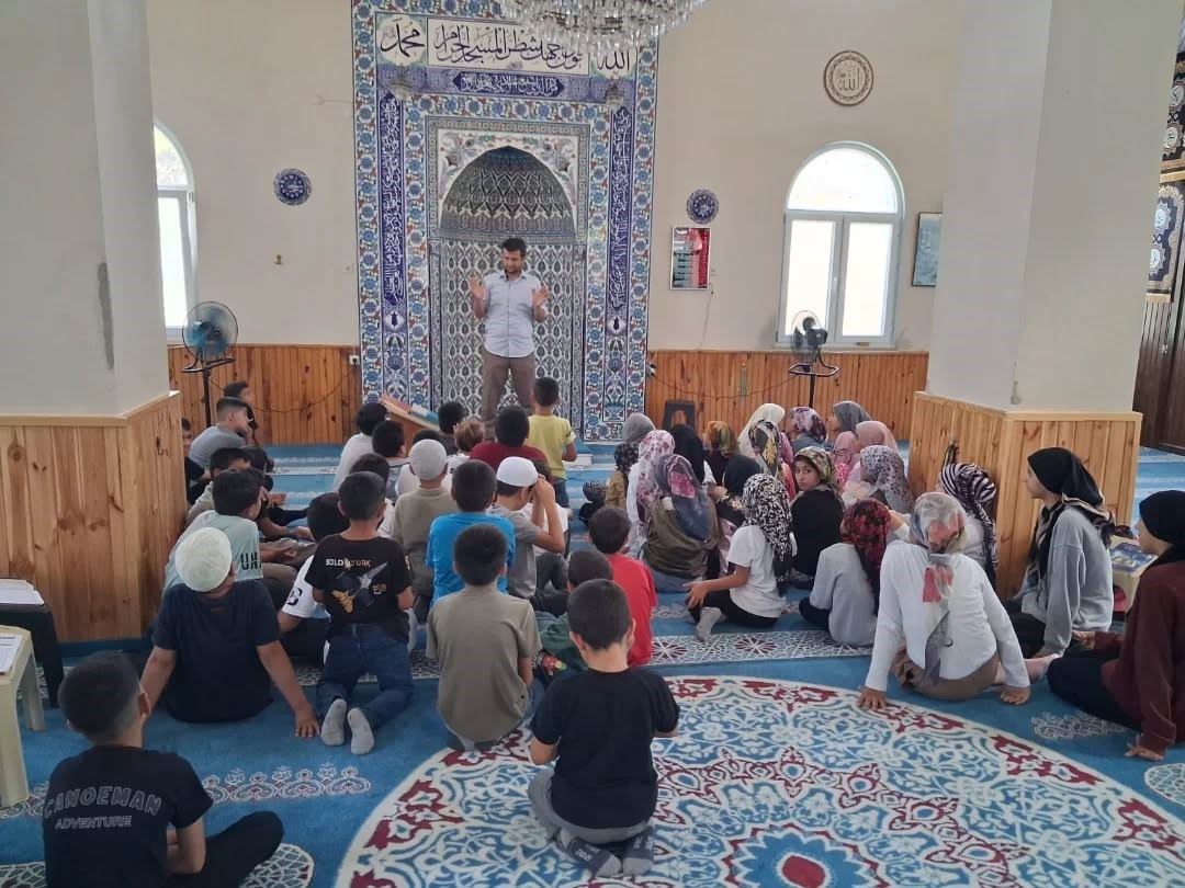 SÖKE’DE YAZ KUR’AN KURSLARINDA DEĞERLER EĞİTİMİ SEMİNERLERİ DEVAM EDİYOR