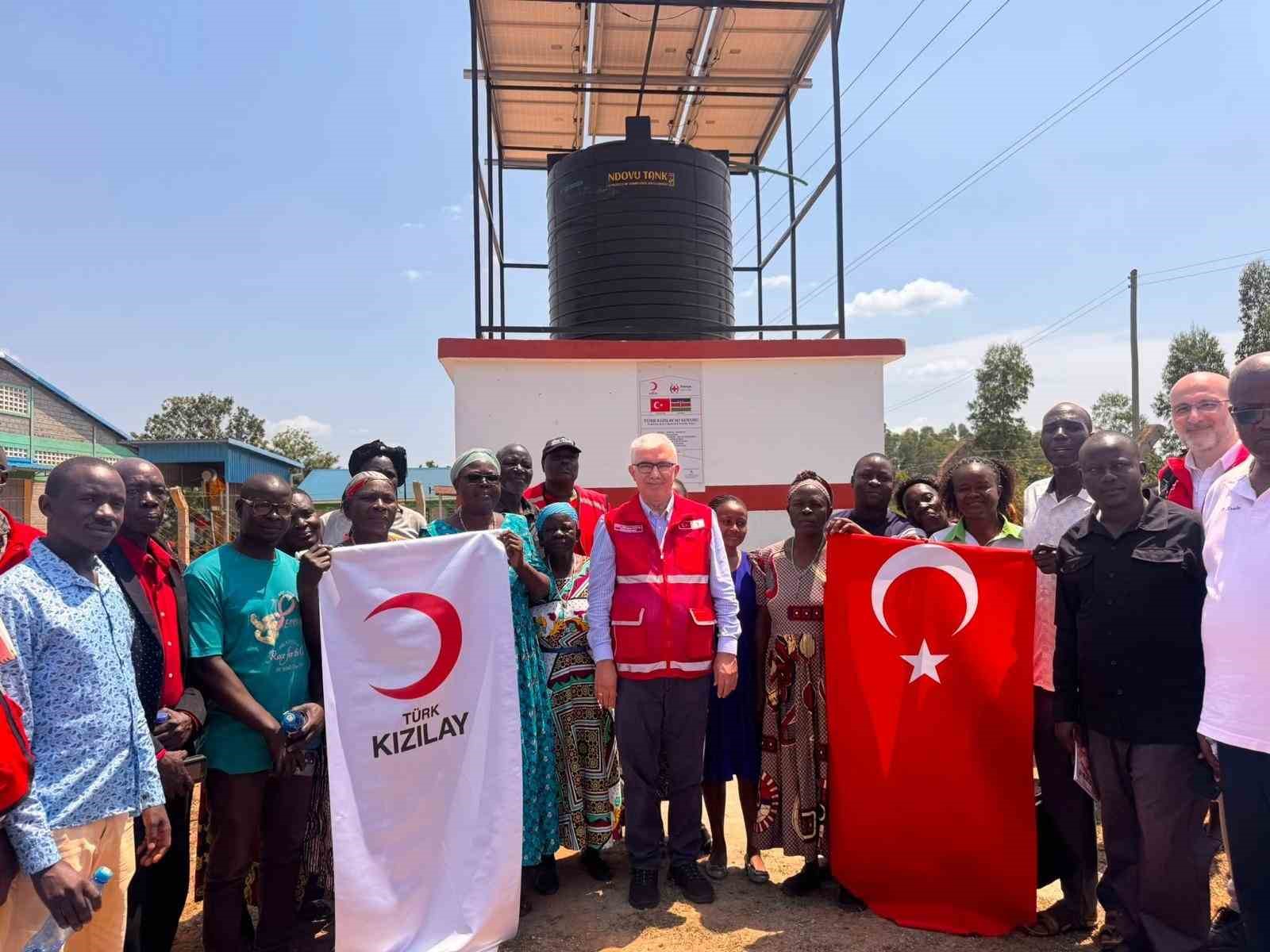 TÜRK KIZILAYI’NDAN KENYA’YA HAYAT VEREN DOKUNUŞ: 25 BİN KİŞİYE TEMİZ SU