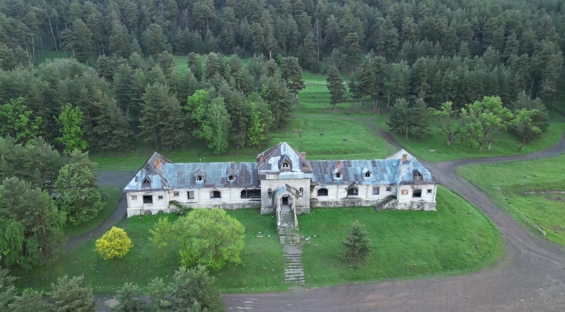 ÇİVİ ÇAKILMADAN YAPILDI, ASIRLARDIR AYAKTA: KATERİNA KÖŞKÜ TURİZME KAZANDIRILMAYI BEKLİYOR
