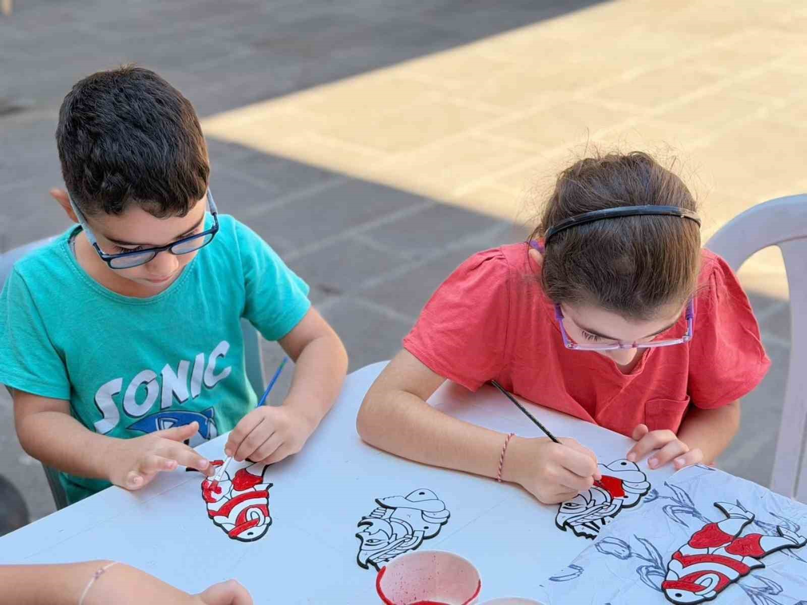 ŞEHZADELER’DE HACİVAT VE KARAGÖZ’E "MİLLİ TAKIM" DOKUNUŞU