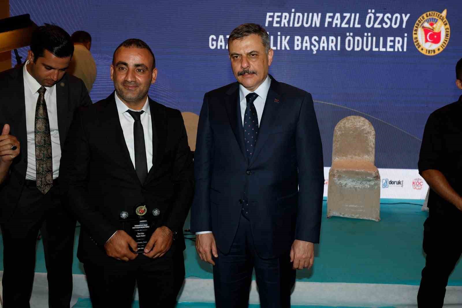 İHA IĞDIR MUHABİRİ SEBAHATTİN YUM’A GAZETECİLİK BAŞARI ÖDÜLÜ