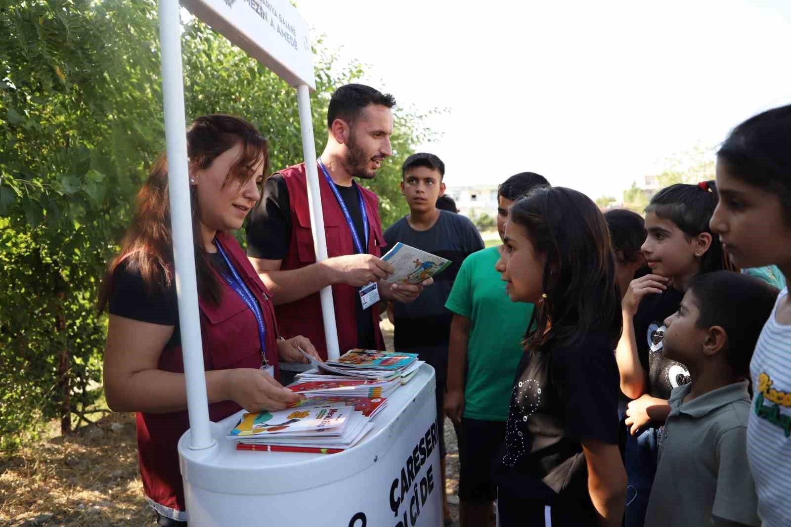 MASAL SANDIĞI KIRSAL MAHALLELERDE ÇOCUKLARLA BULUŞTU