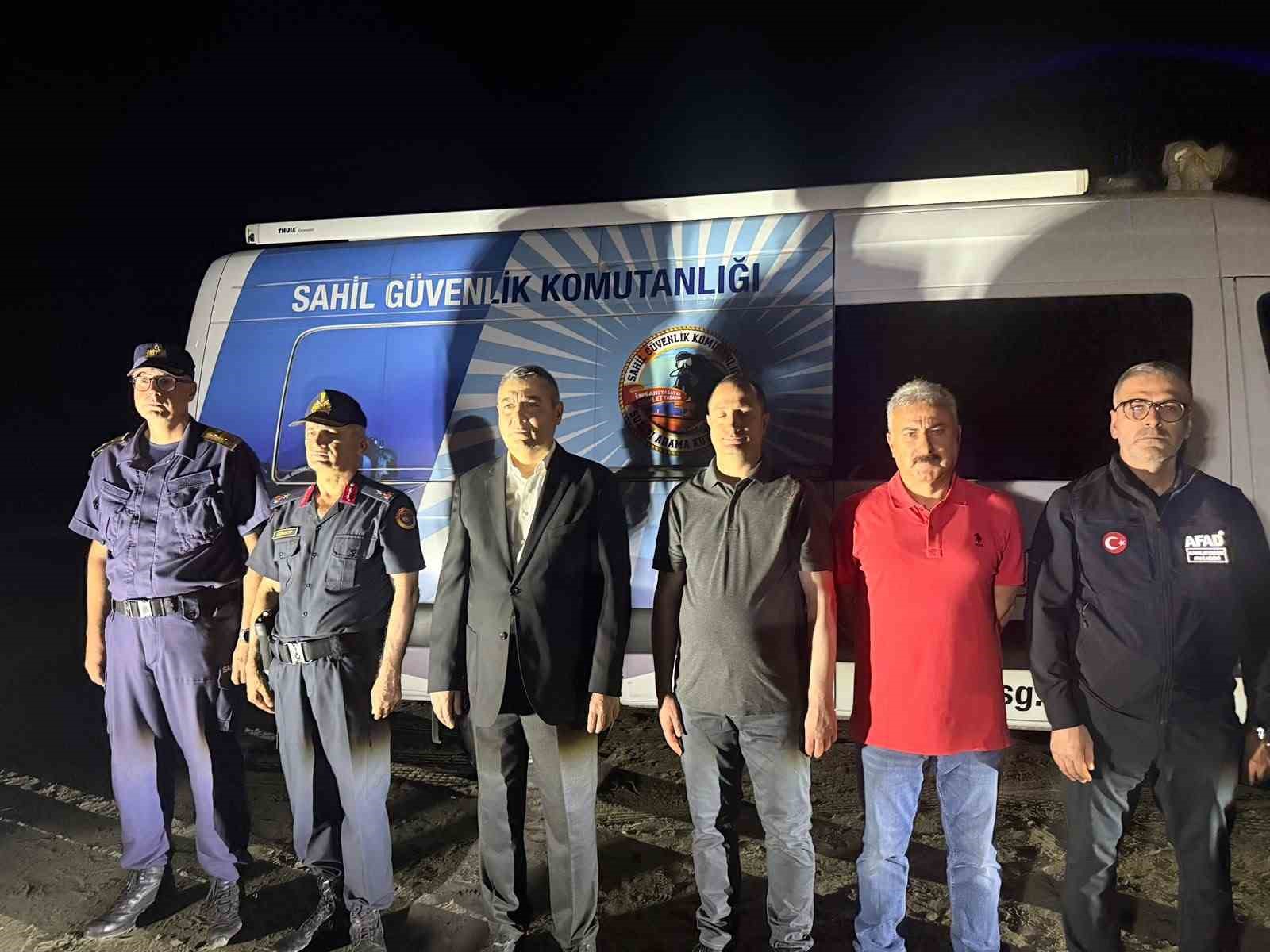 VALİ TOROS: "ANNE, BABA VE ANNENİN KIZ KARDEŞİ HAYATINI KAYBETTİ"