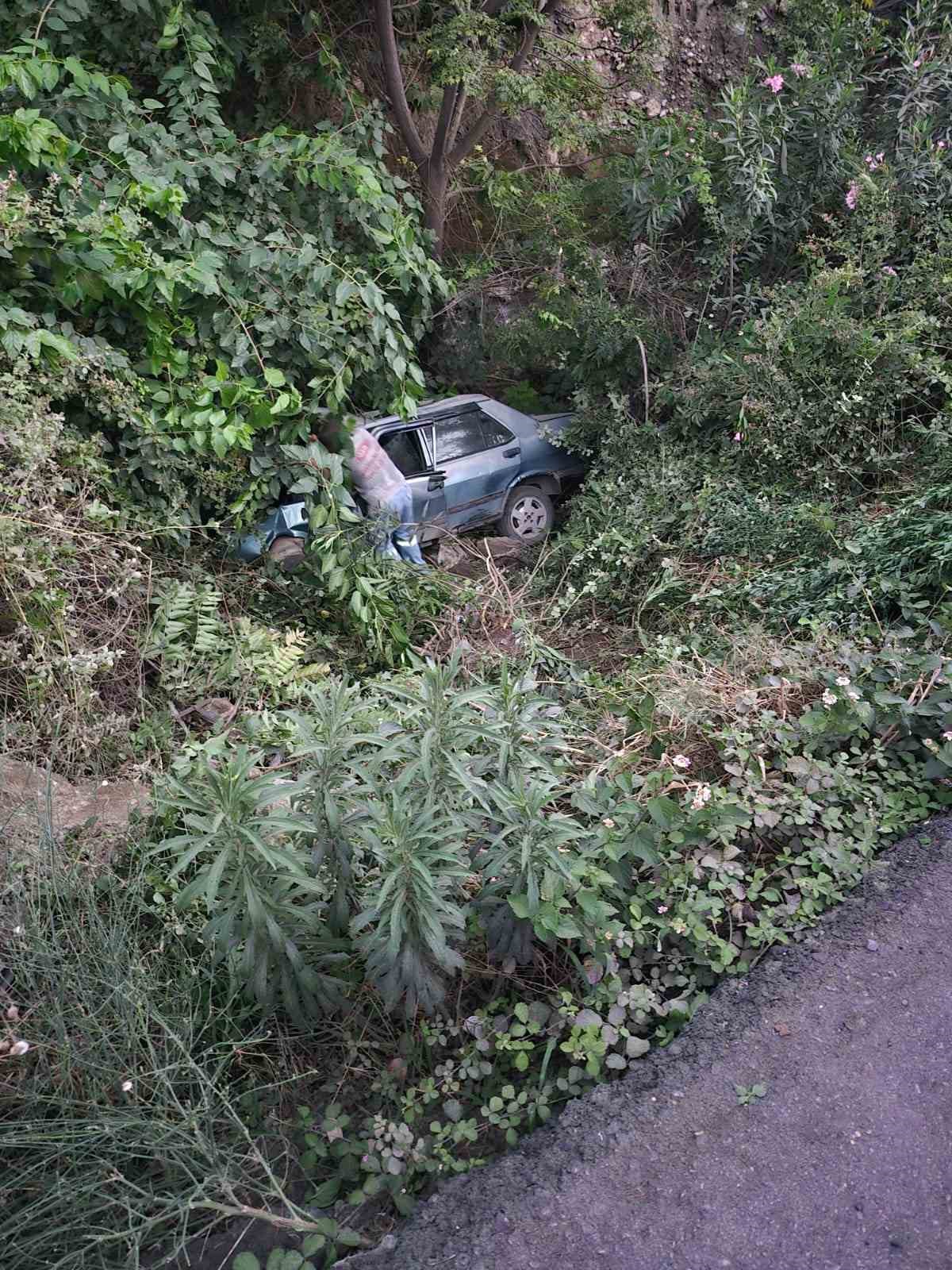 DEREYE UÇAN TOFAŞ’IN SÜRÜCÜSÜ YARALANDI