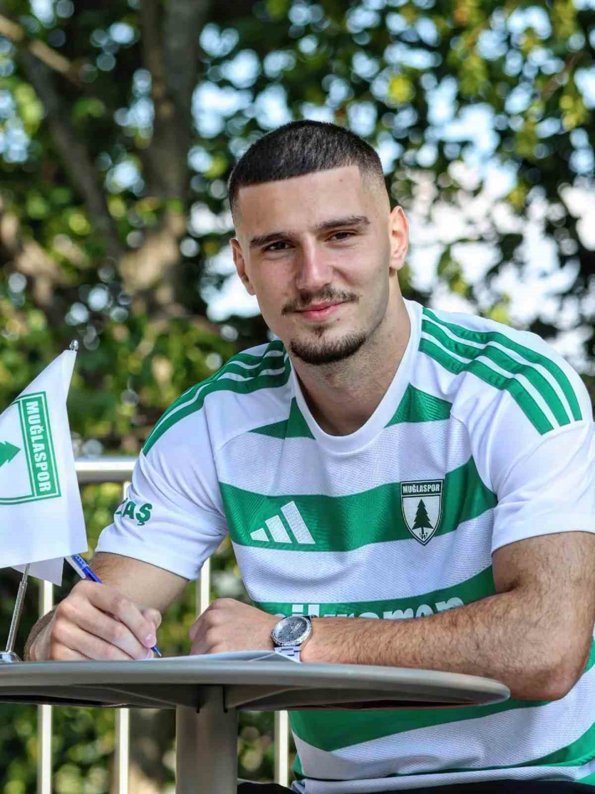 MUĞLASPOR’A GENÇ GOLCÜ