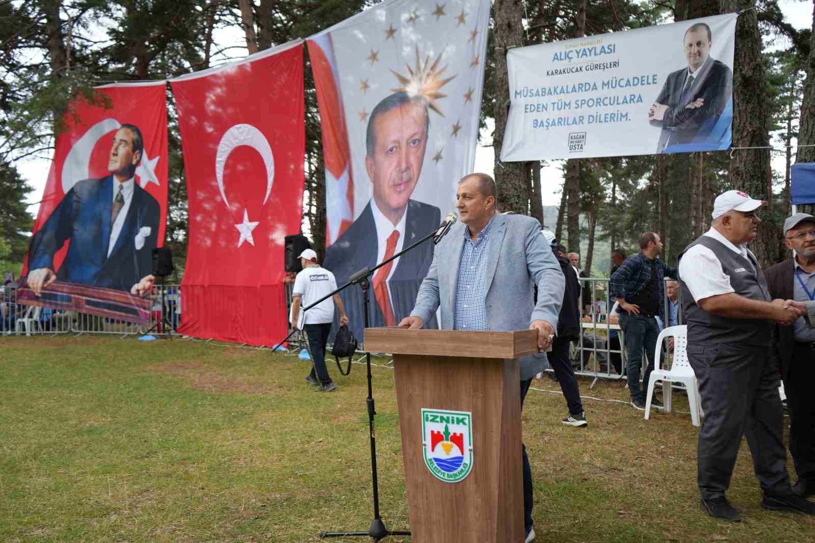 ALIÇ YAYLASI’NDA KIRAN KIRANA GÜREŞ