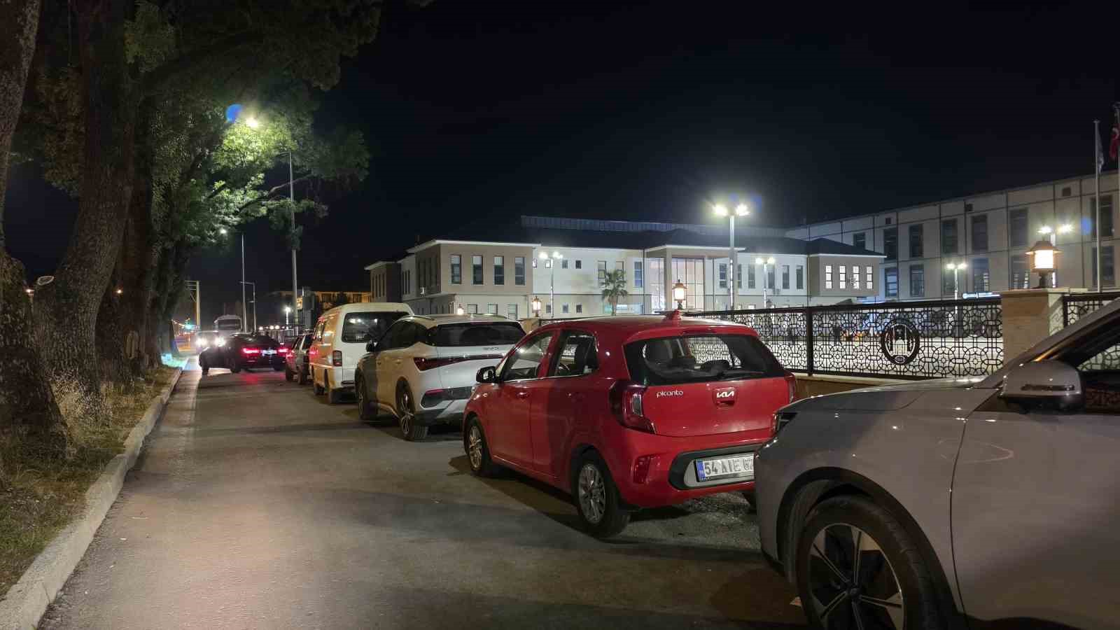 SAKARYA’DA 11 AYLIK BEBEĞİN DARBEDİLİP ÇÖPÜN KENARINA BIRAKILDIĞI İDDİASI