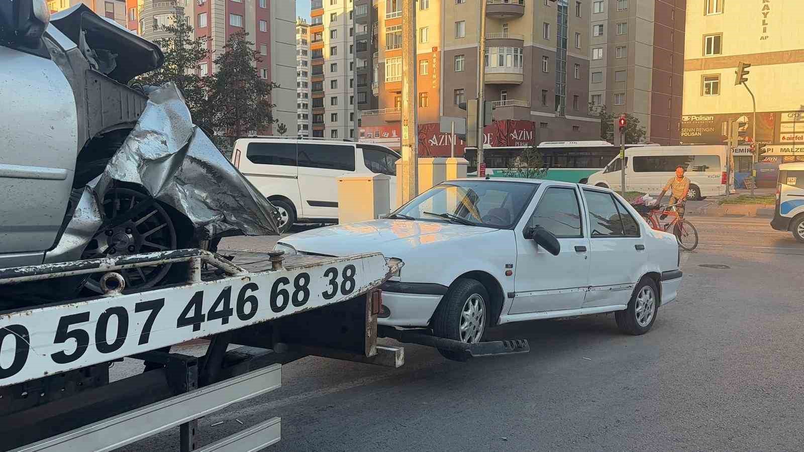 2.77 PROMİL ALKOLLÜ YAKALANAN ADAY SÜRÜCÜNÜN EHLİYETİ DAİMİ İPTAL EDİLDİ