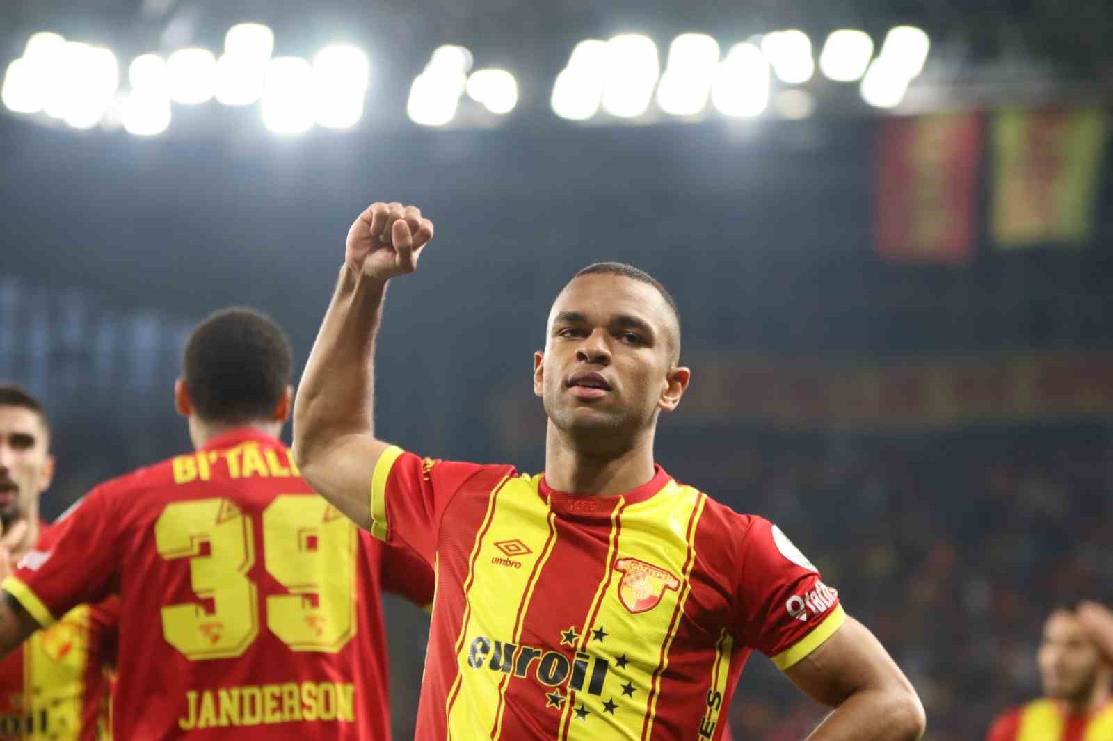 GÖZTEPE’NİN YILDIZI JUAN, CSKA MOSKOVA YOLUNDA