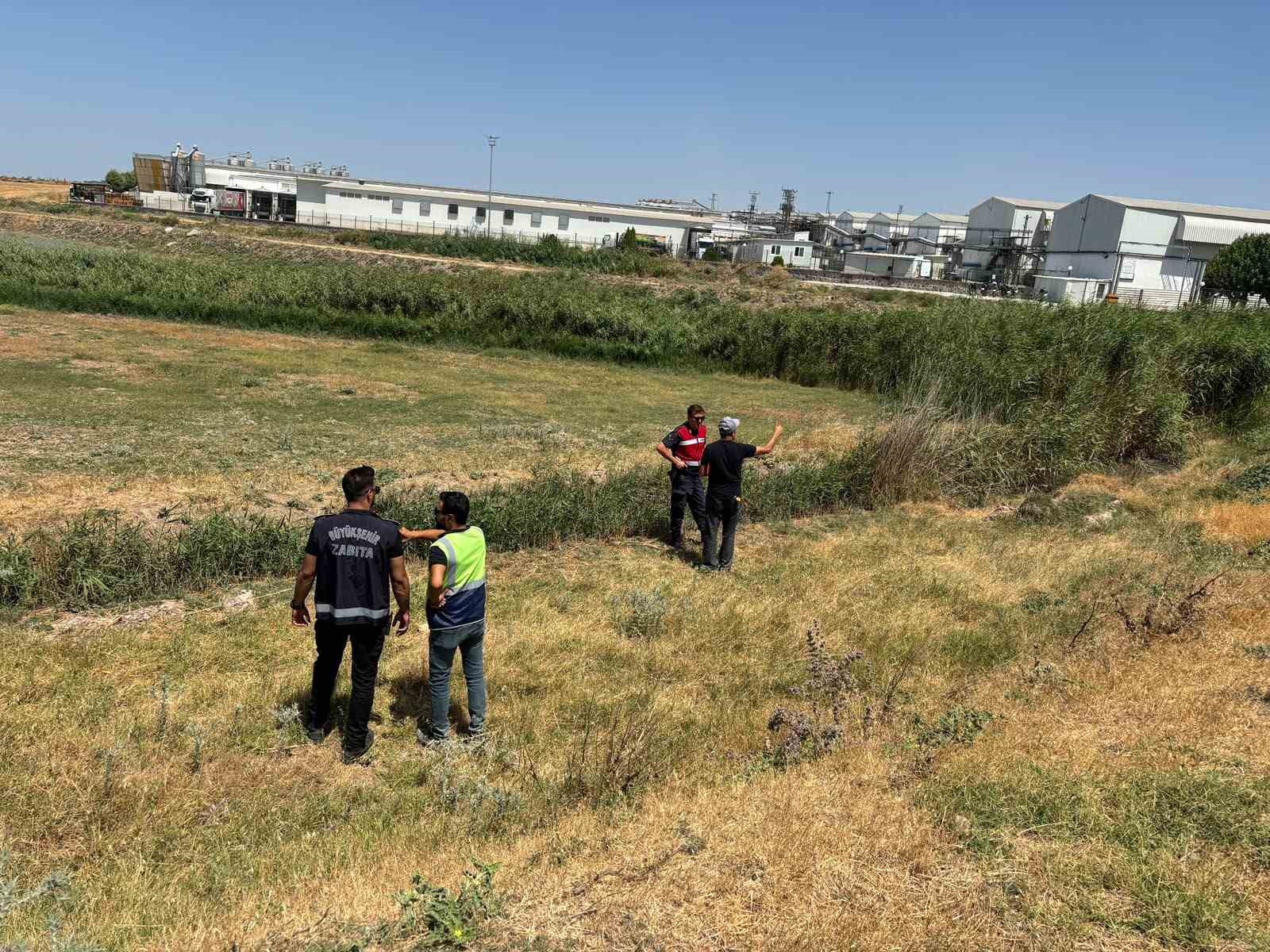 TARIM ARAZİSİNE KAÇAK FOSEPTİK DEŞARJI SUÇÜSTÜ YAKALANDI