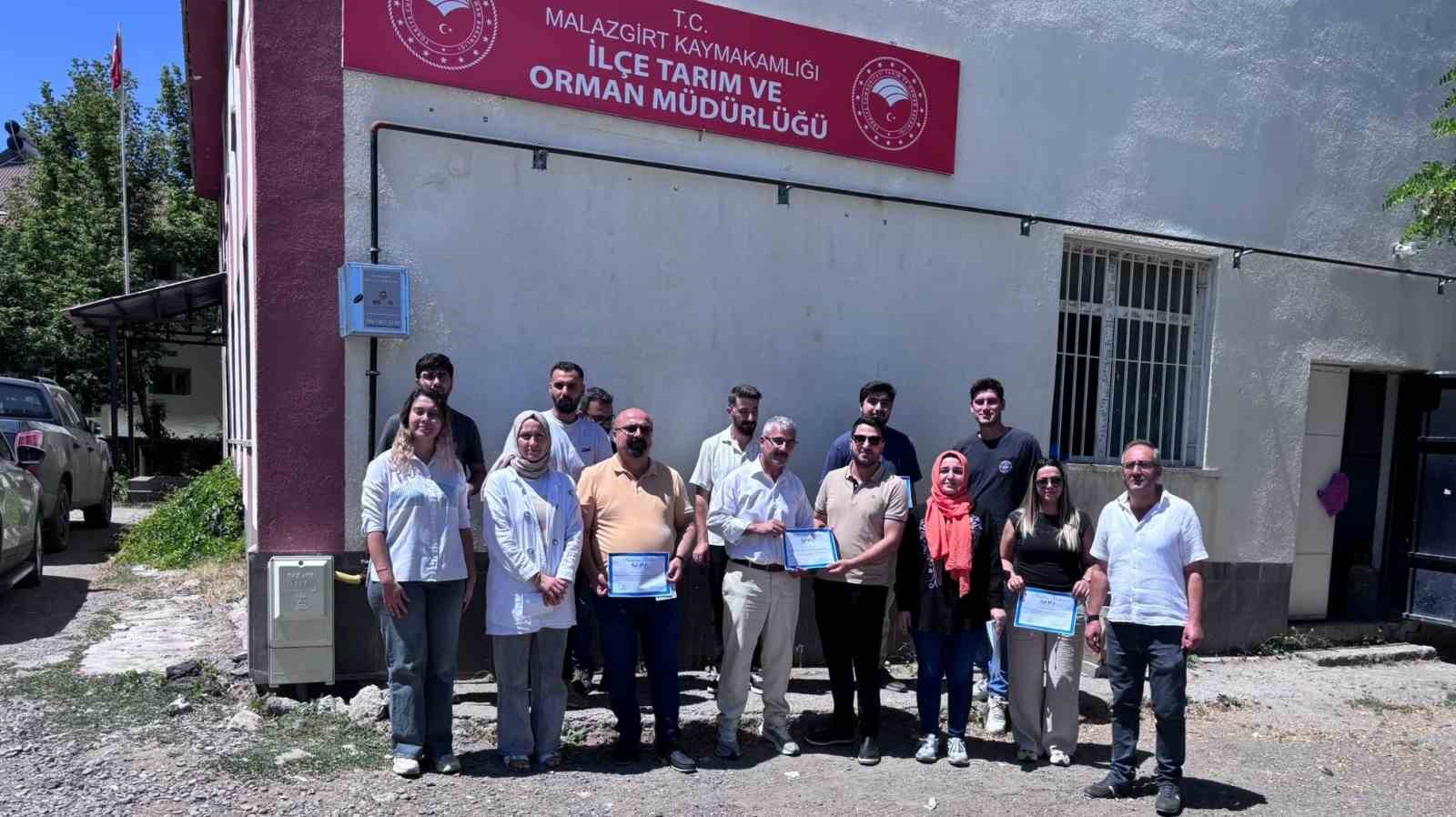 MALAZGİRT’TE KAPSAMLI SAĞLIK EĞİTİMİ: TARIM PERSONELİNE ‘SAHA’ PROGRAMI