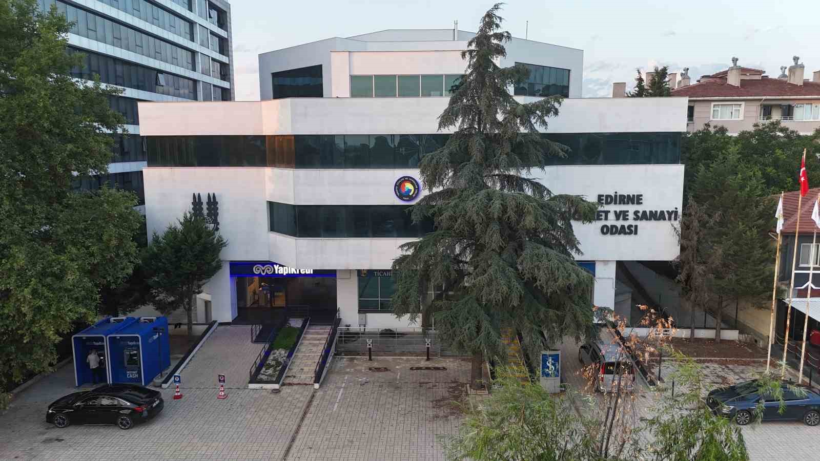 MÜTEAHHİTTEN ETSO BİNASI İÇİN KAÇAK YAPI İDDİASI: "KAÇIŞ YOLLARI KAPATILDI"
