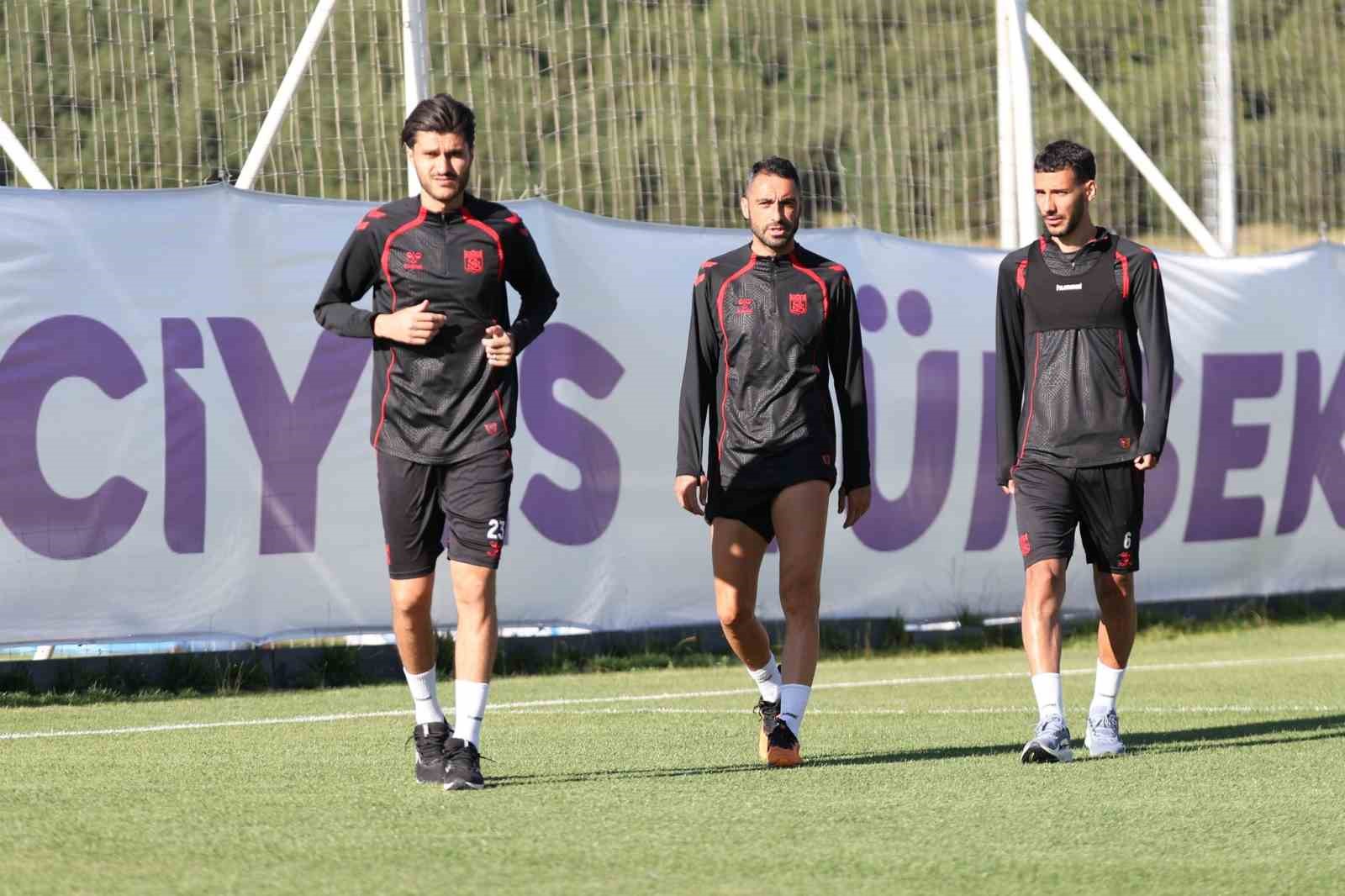SİVASSPOR GÜNÜ TEK İDMANLA TAMAMLADI