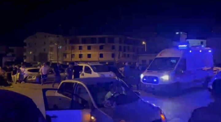 BURSA’DA ÇIKAN KAVGADA BIÇAKLAR ÇEKİLDİ: 1 YARALI