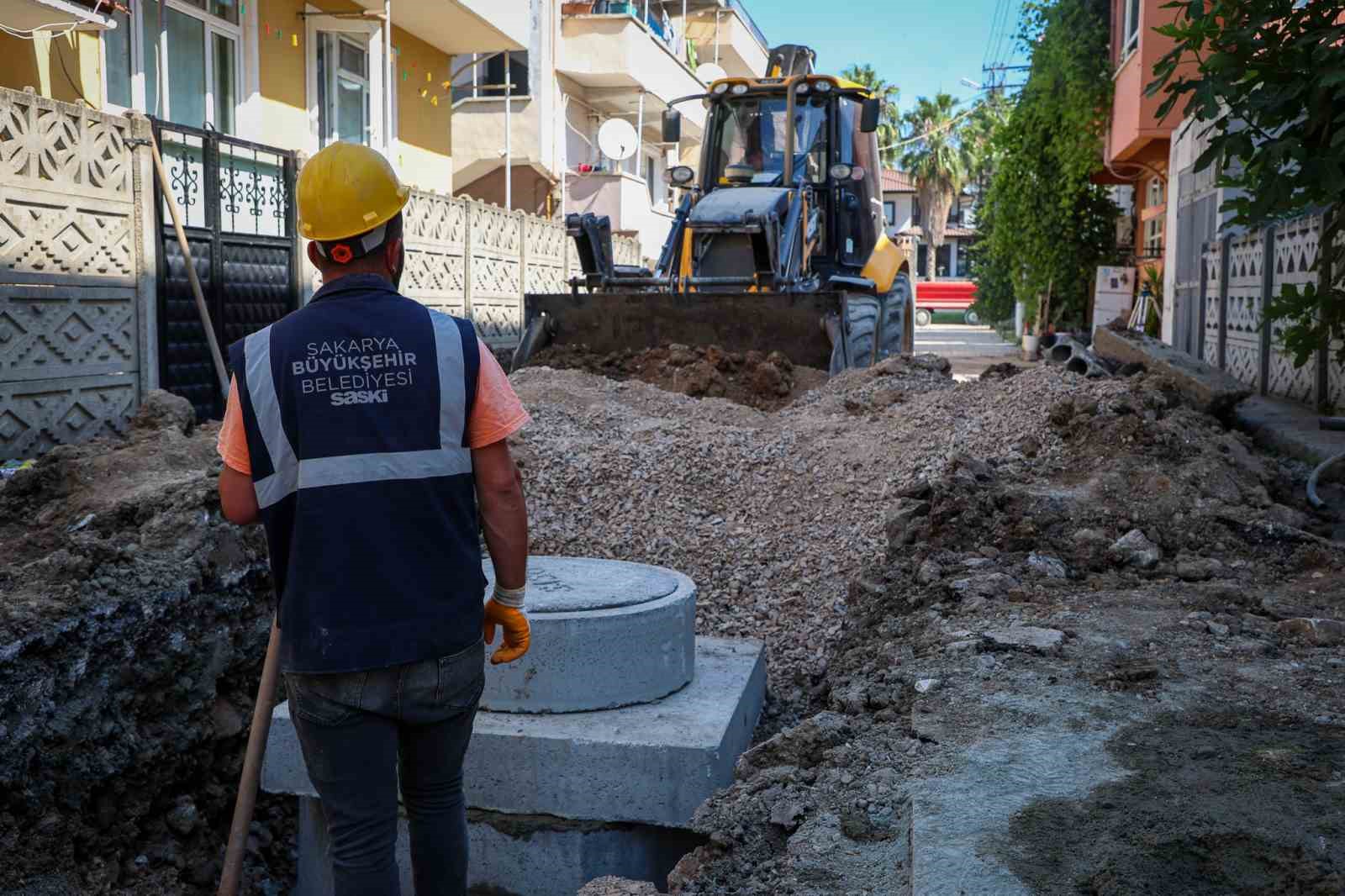 SASKİ, O MAHALLENİN YAĞMUR SUYU ALTYAPISINI GÜÇLENDİRİYOR