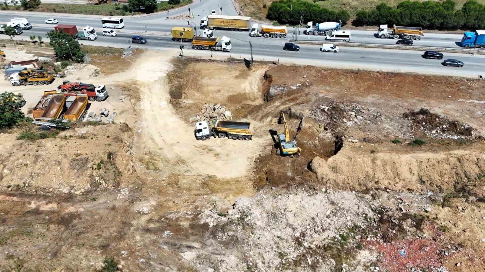 GEBZE MİLLET BAHÇESİ KAVŞAĞI PROJESİ KESİNTİSİZ ULAŞIM SAĞLAYACAK