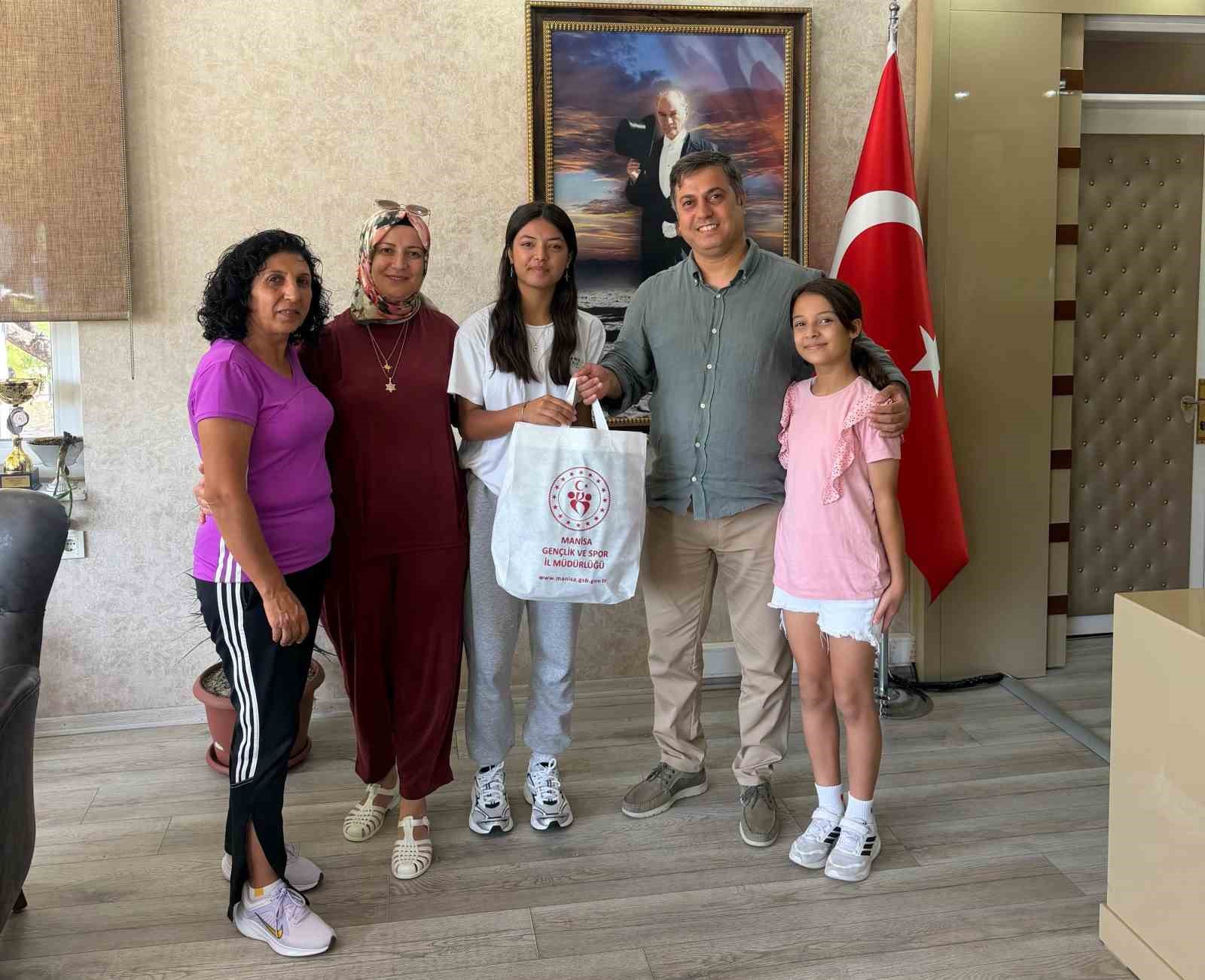MANİSALI BELİNAY’DAN 9 MADALYALIK SEZON