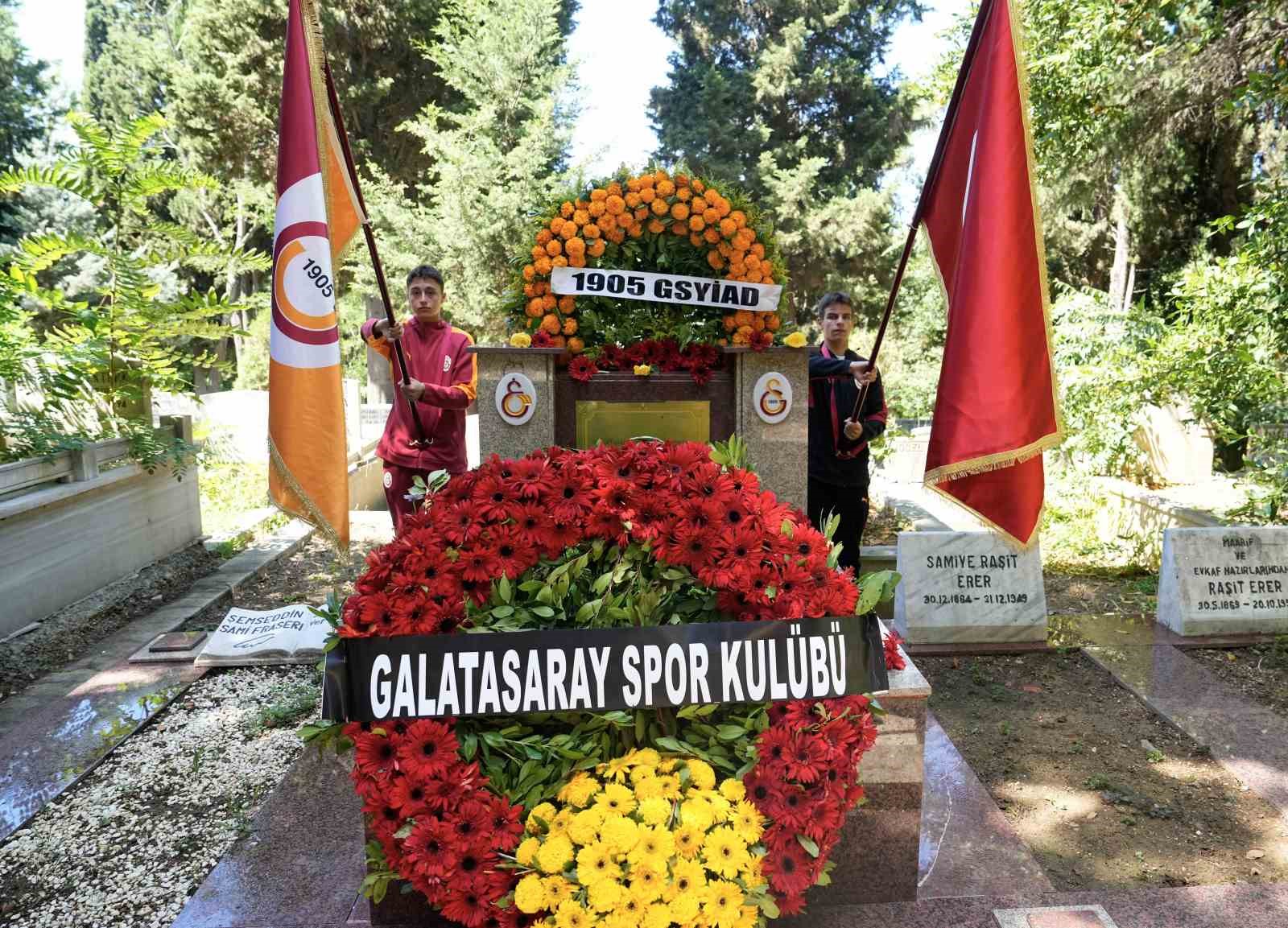 ALİ SAMİ YEN KABRİ BAŞINDA ANILDI