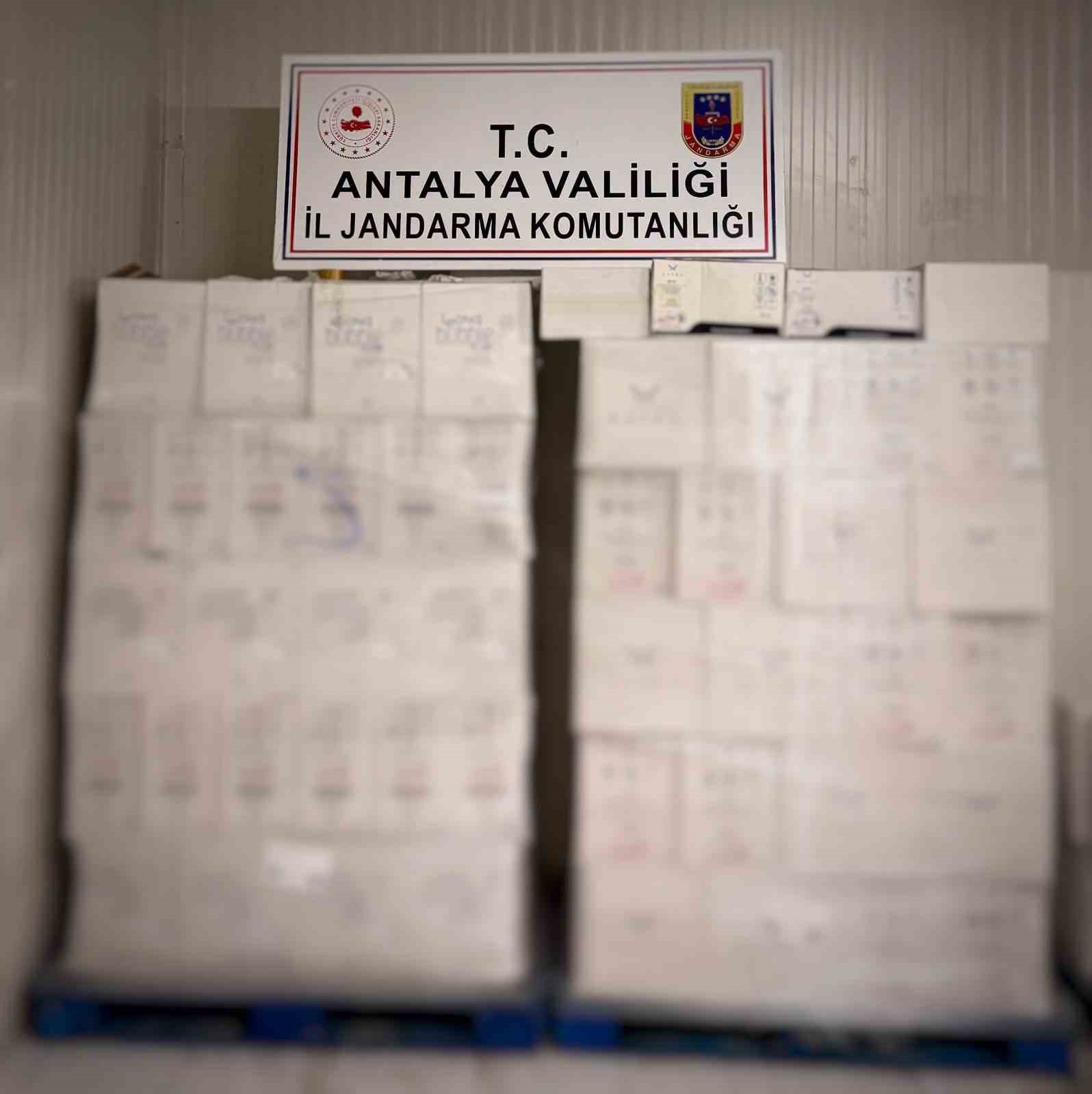 JANDARMADAN KAÇAK ALKOL OPERASYONU