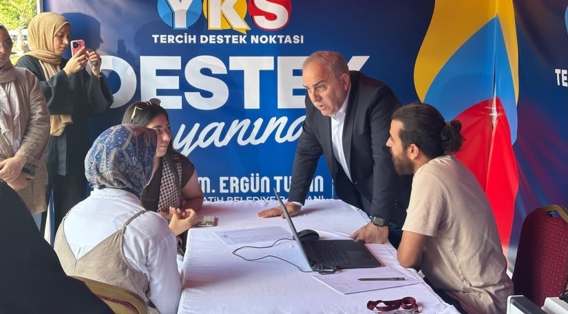 FATİH BELEDİYESİ YKS TERCİH DESTEK NOKTALARI HİZMETE BAŞLADI