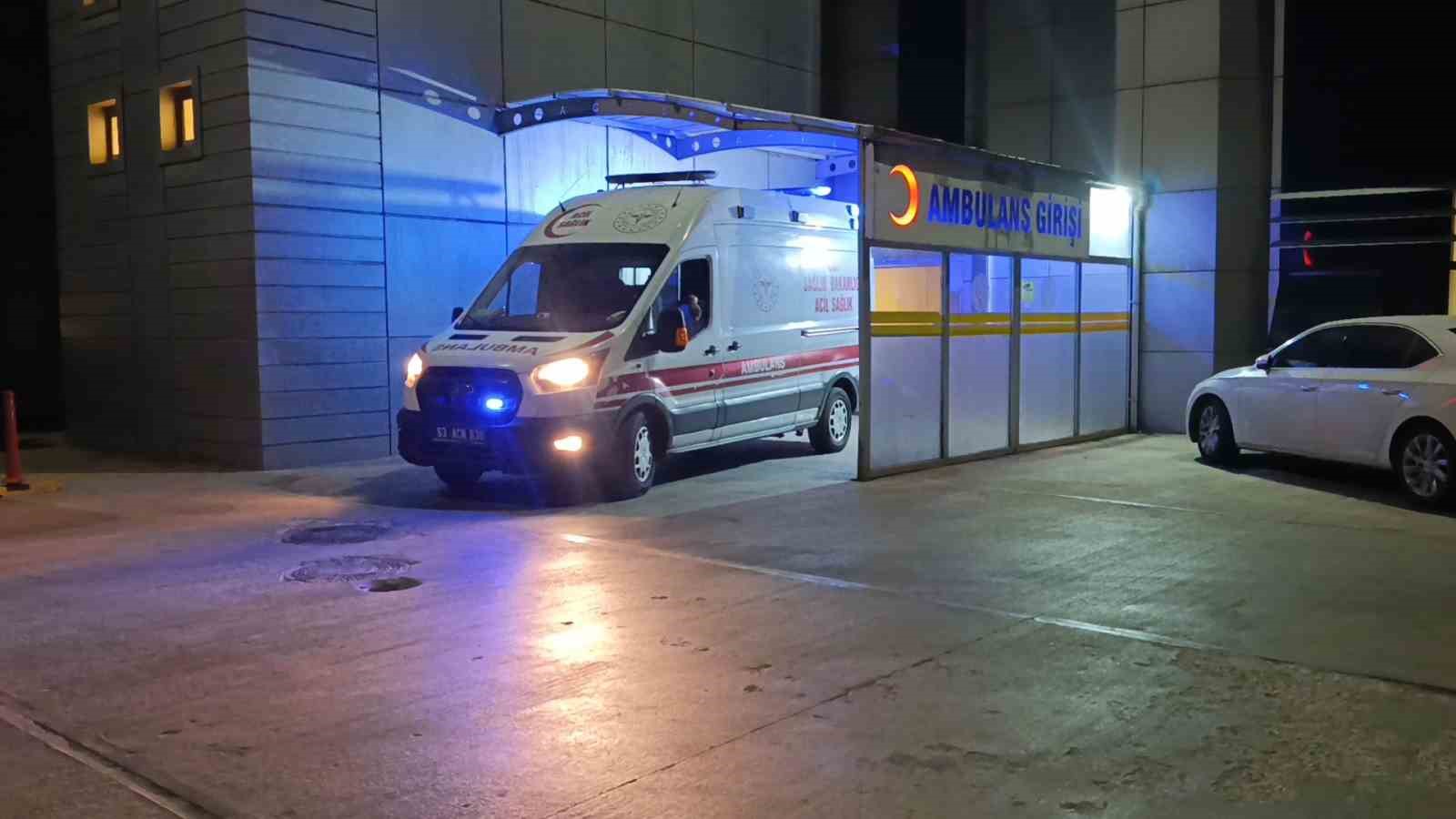 ŞANLIURFA’DA FİLMLERİ ARATMAYAN GASP: JANDARMA KILIĞINDA UYGULAMA YAPARAK 12 KİLOGRAM ALTIN İLE 2 MİLYON TL ÇALDILAR