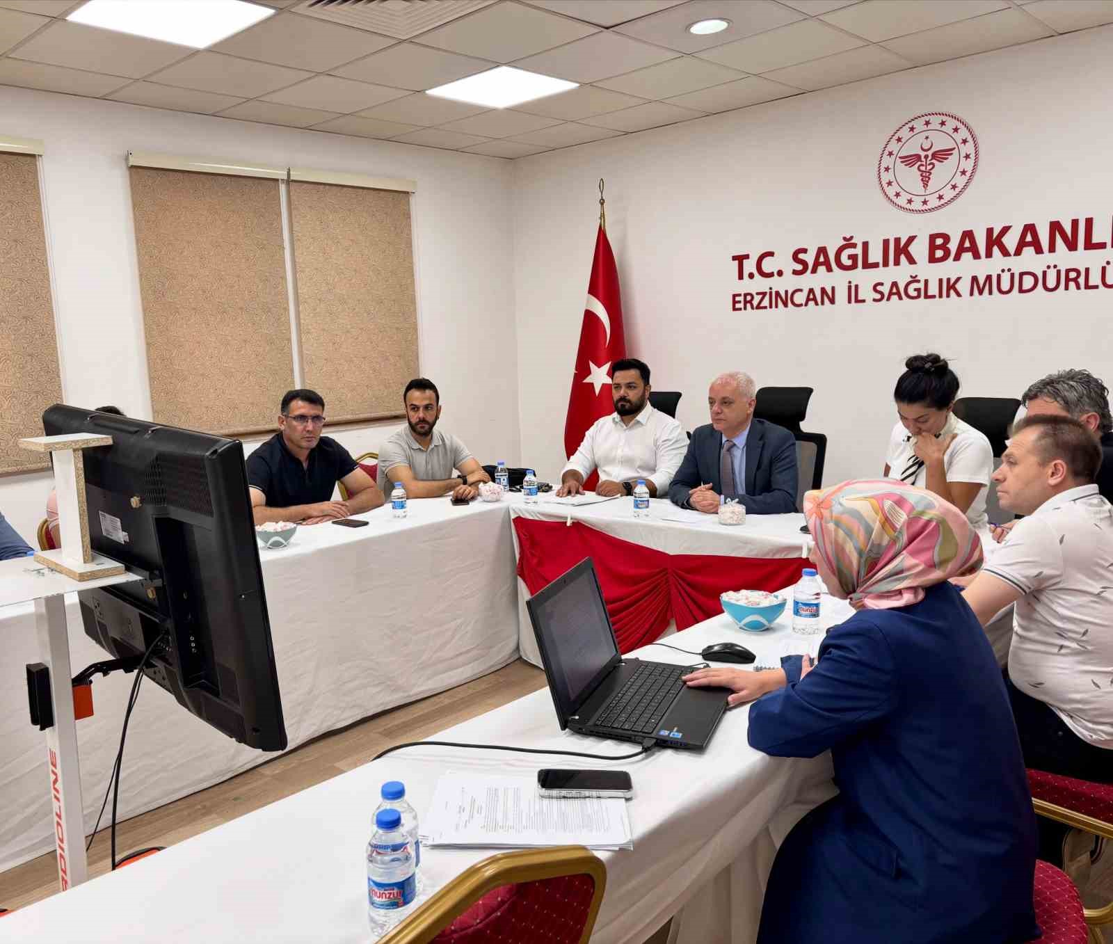 ERZİNCAN’DA EVDE SAĞLIK HİZMETLERİNDE KOORDİNASYON ELE ALINDI