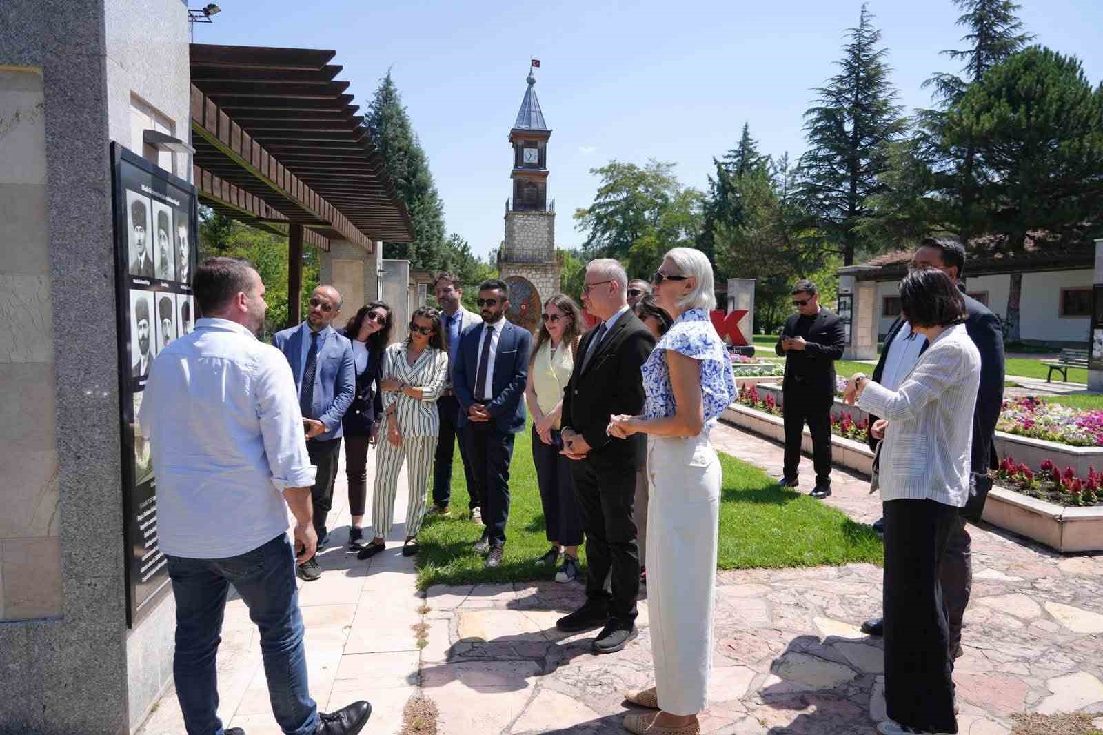 KURUMLAR ARASI İŞ BİRLİĞİNİ GÜÇLENDİREN ZİYARET