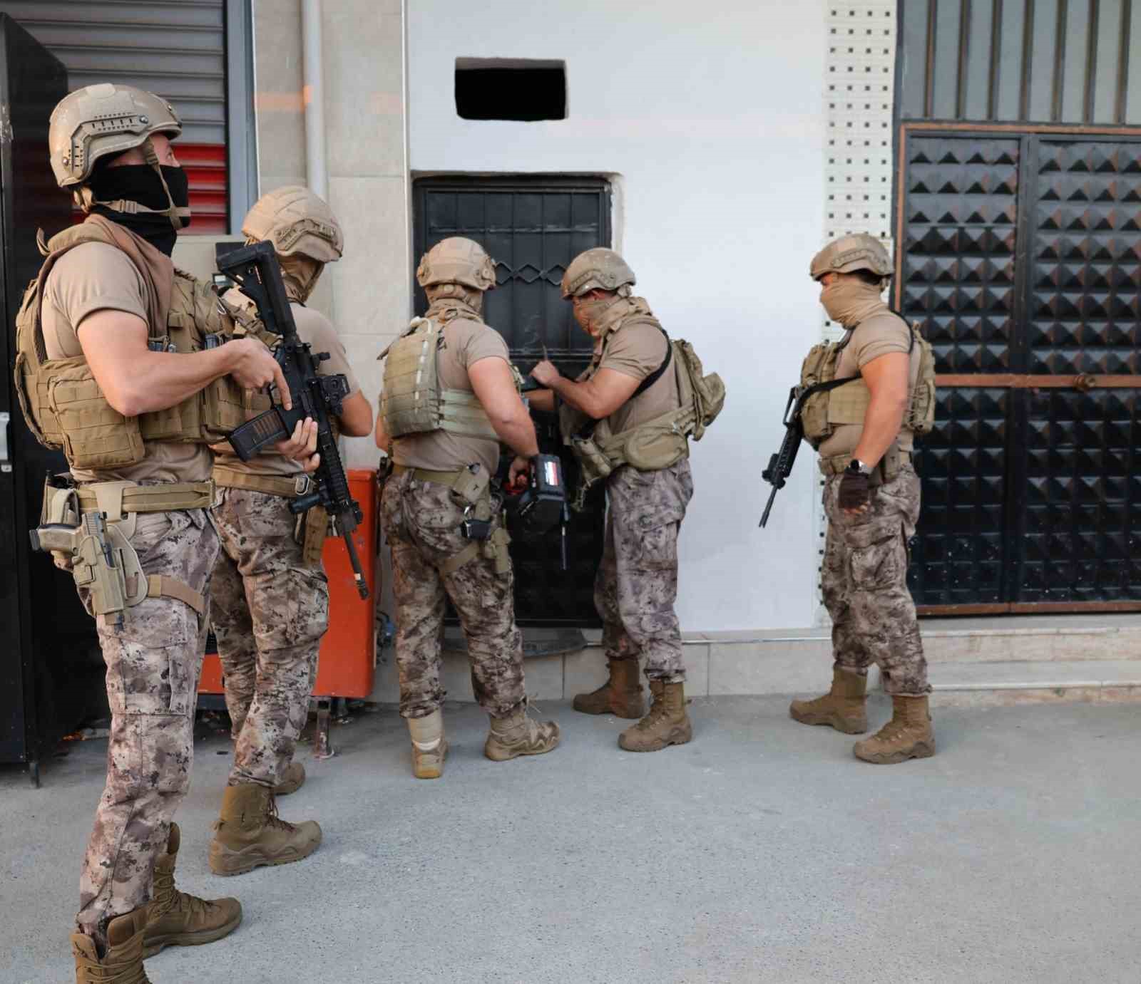 MERSİN MERKEZLİ 11 İLDEKİ YASADIŞI BAHİS OPERASYONUNDA 52 TUTUKLAMA
