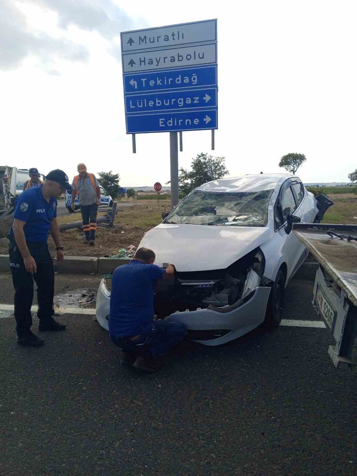 TEKİRDAĞ’DA TRAFİK KAZASI: 2 YARALI